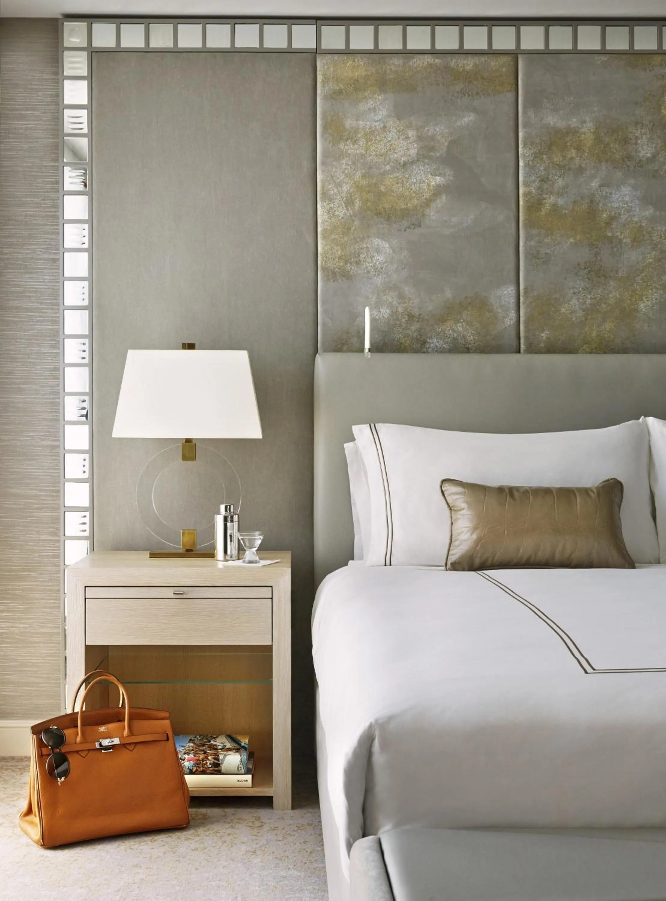 Decorative detail, Bed in L'Ermitage Beverly Hills