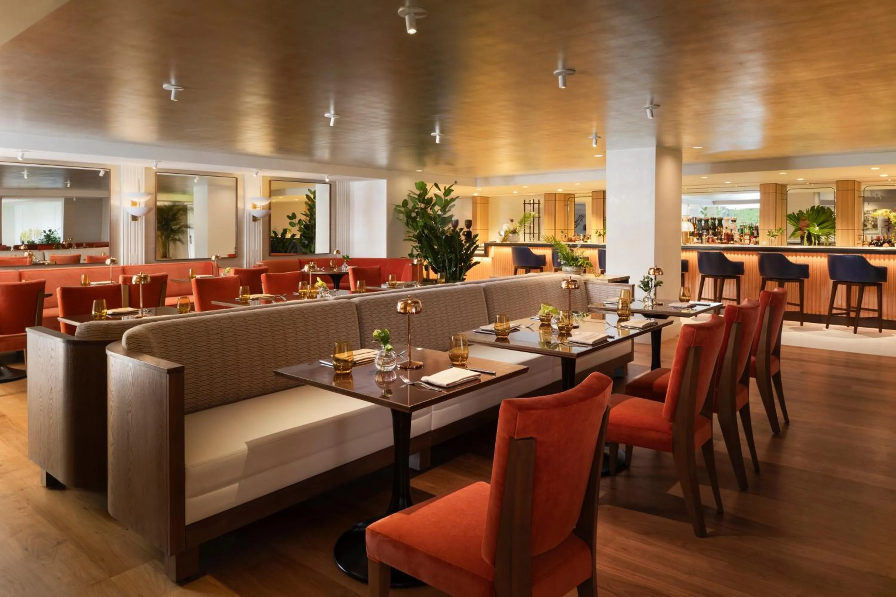 Restaurant/places to eat in L'Ermitage Beverly Hills