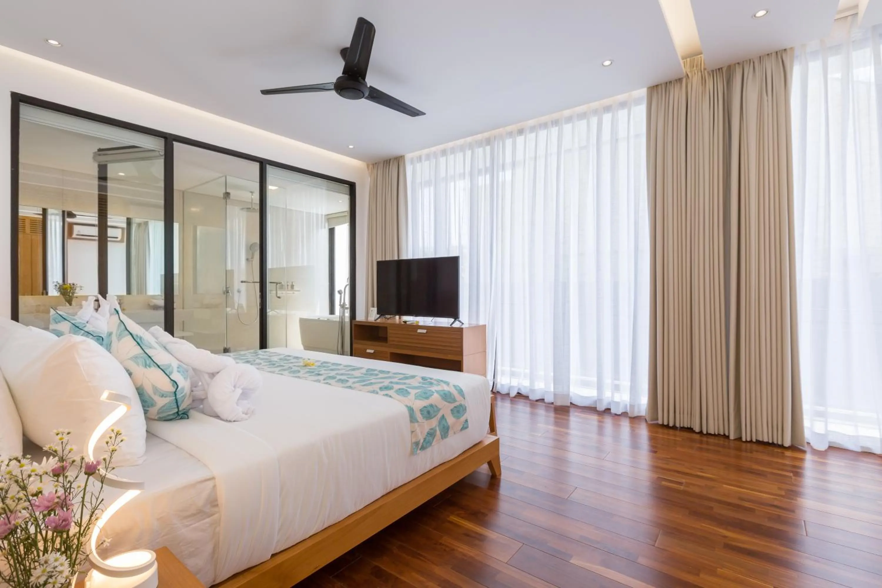 Photo of the whole room, Bed in Villa Damar Canggu by Nagisa Bali