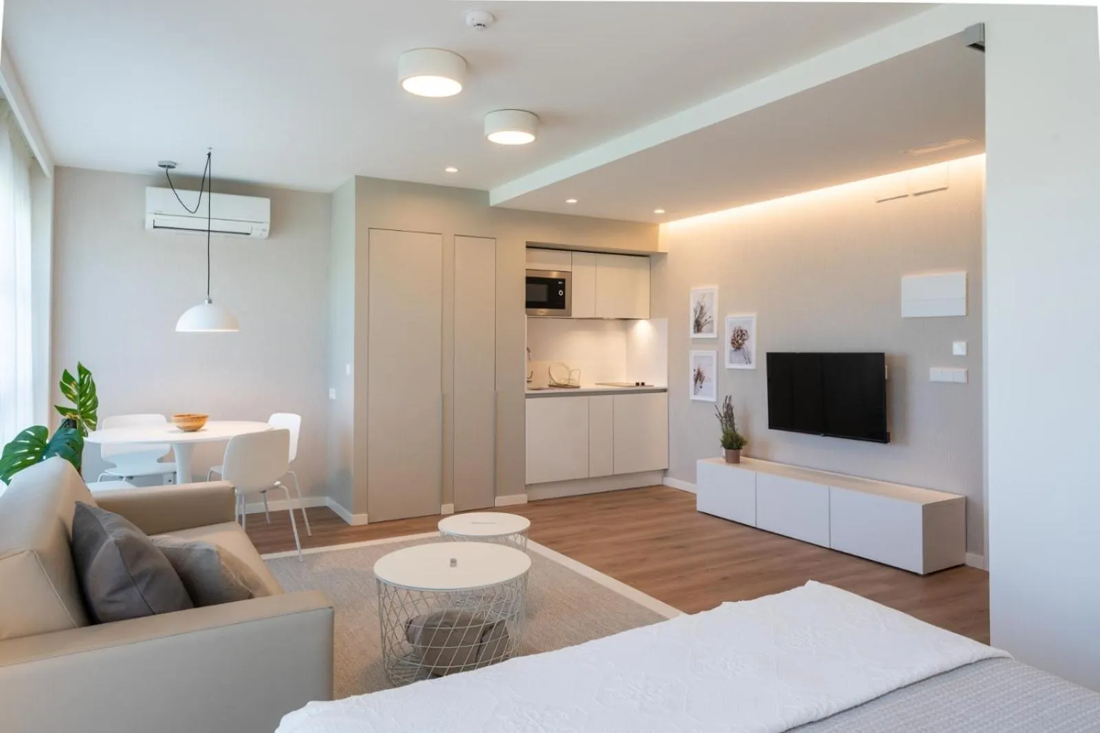 Photo of the whole room in Hotel Rural Tierras del Cid