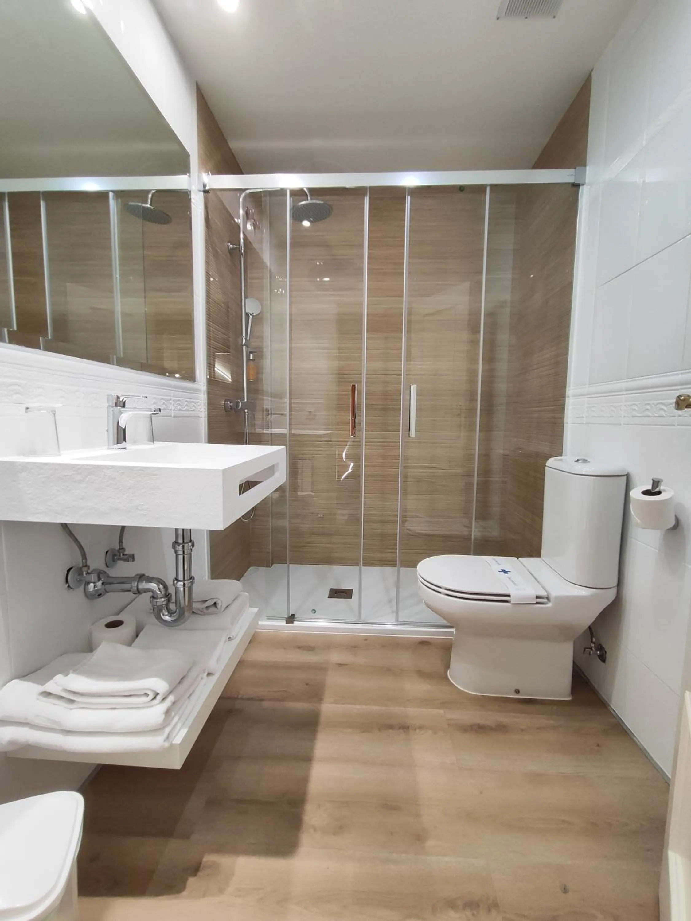 Bathroom in Hotel Rural Tierras del Cid