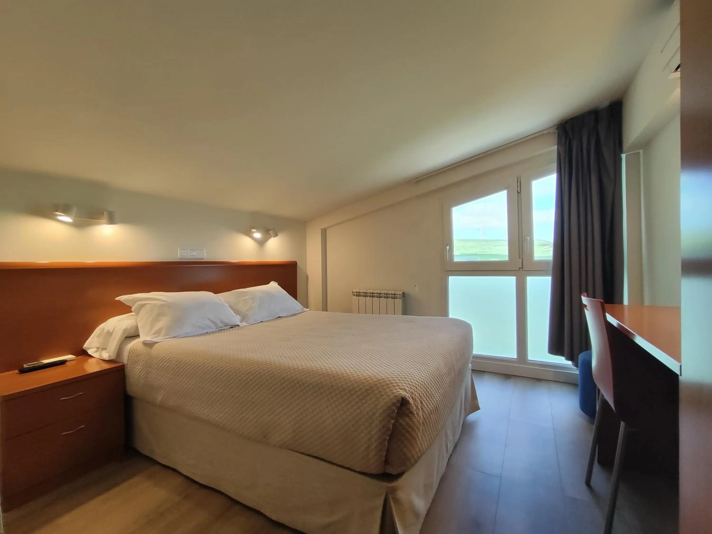 Bedroom, Bed in Hotel Rural Tierras del Cid