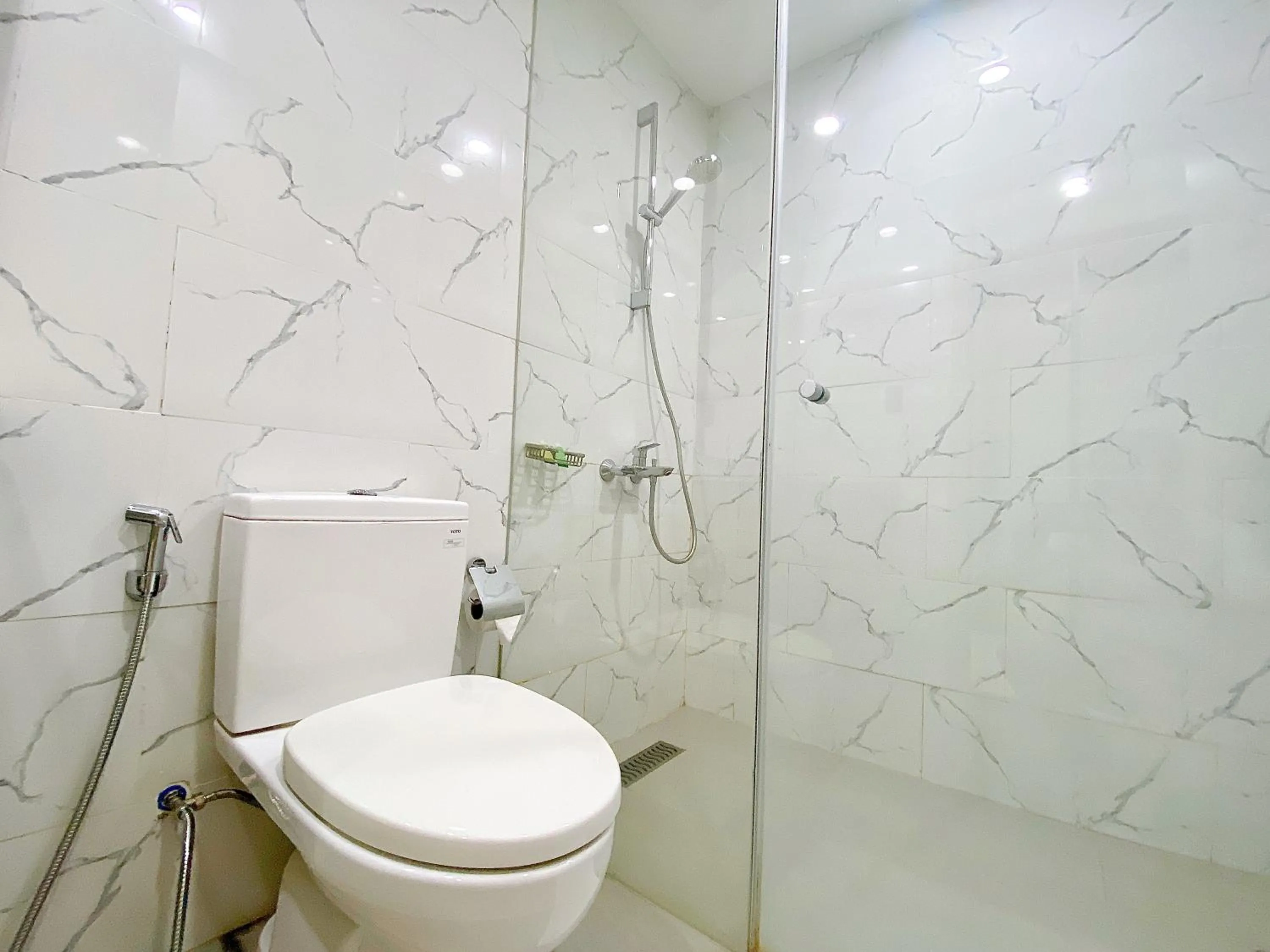 Bathroom in The Luxe Hotel Châu Đốc