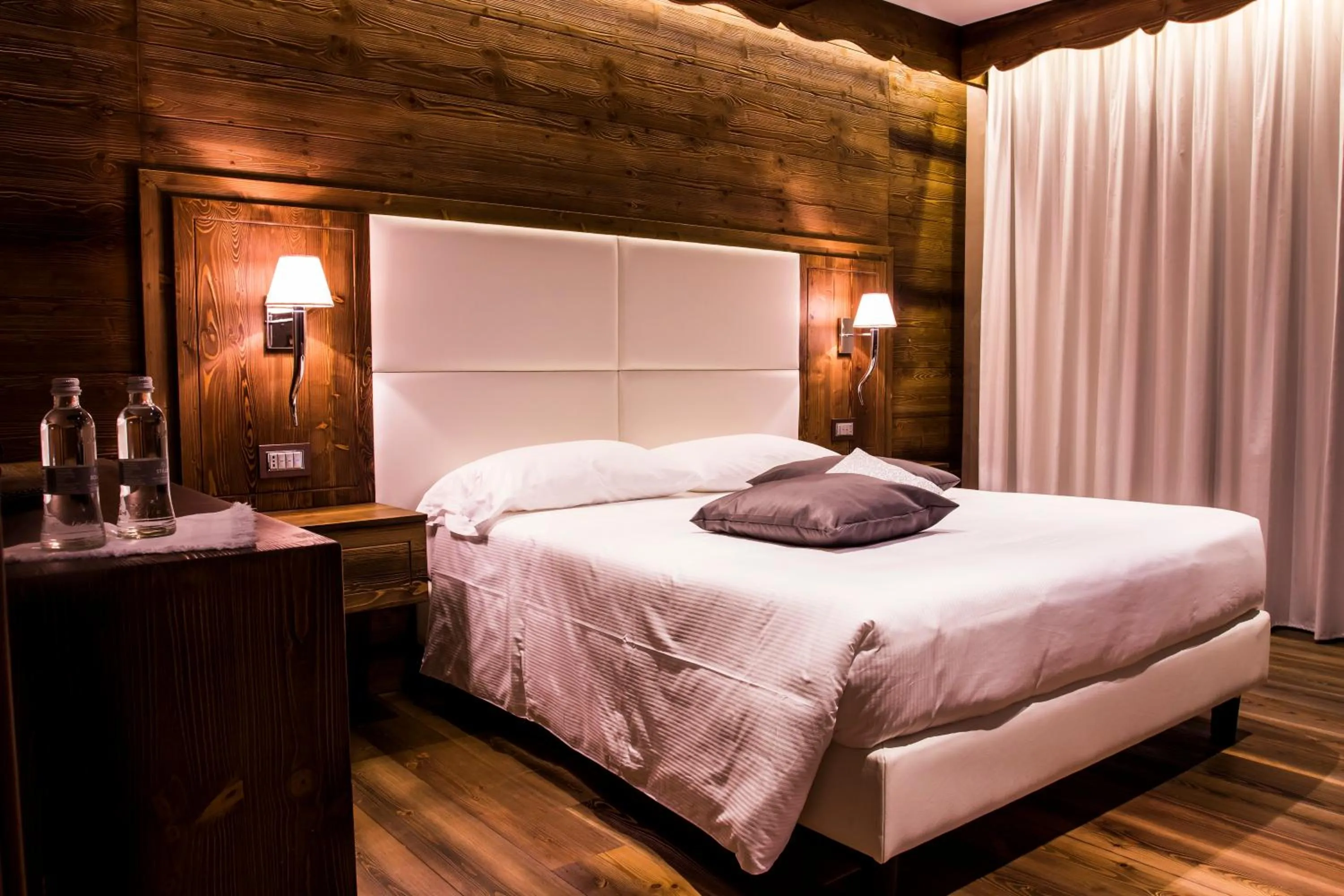 Photo of the whole room, Bed in Hotel Reale