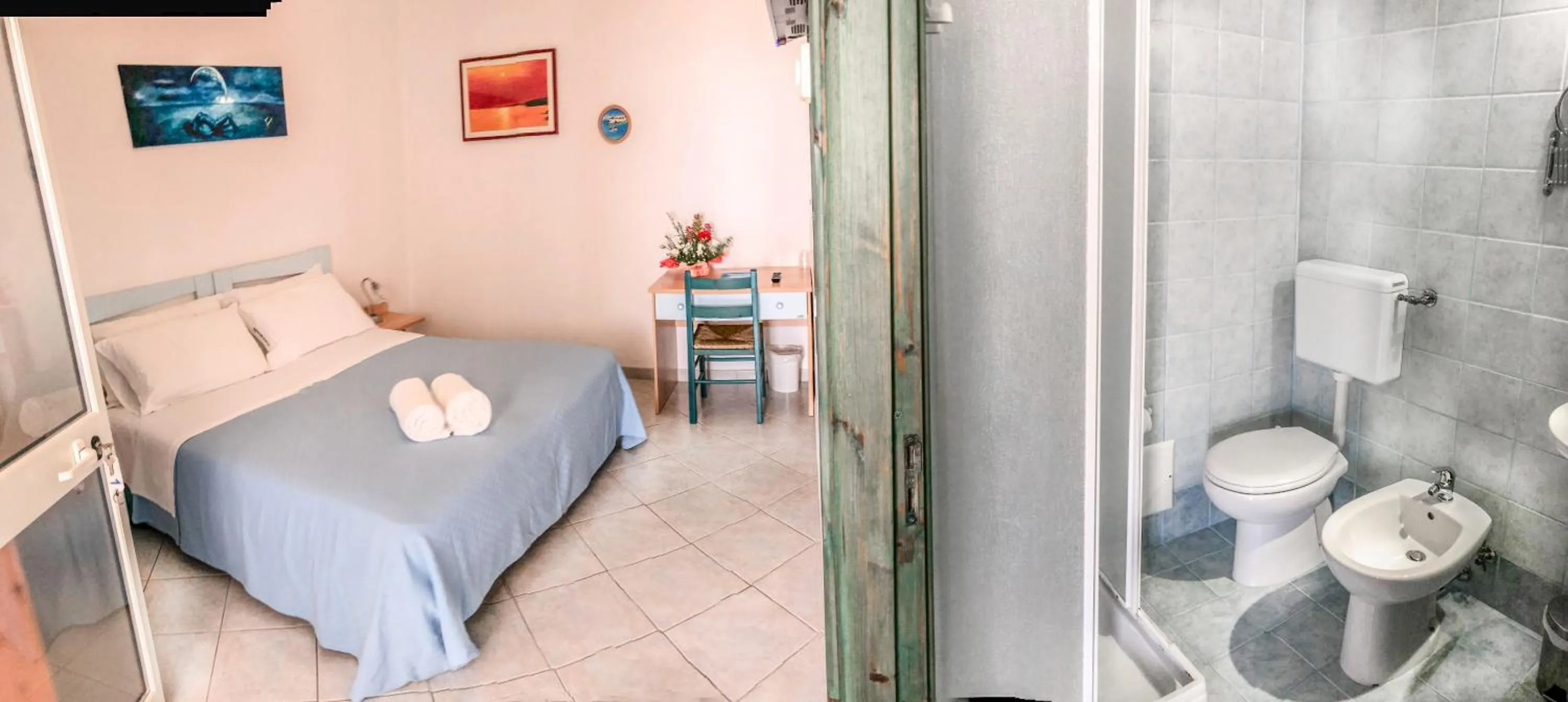 Photo of the whole room, Bed in Hotel I Colori Del Mare