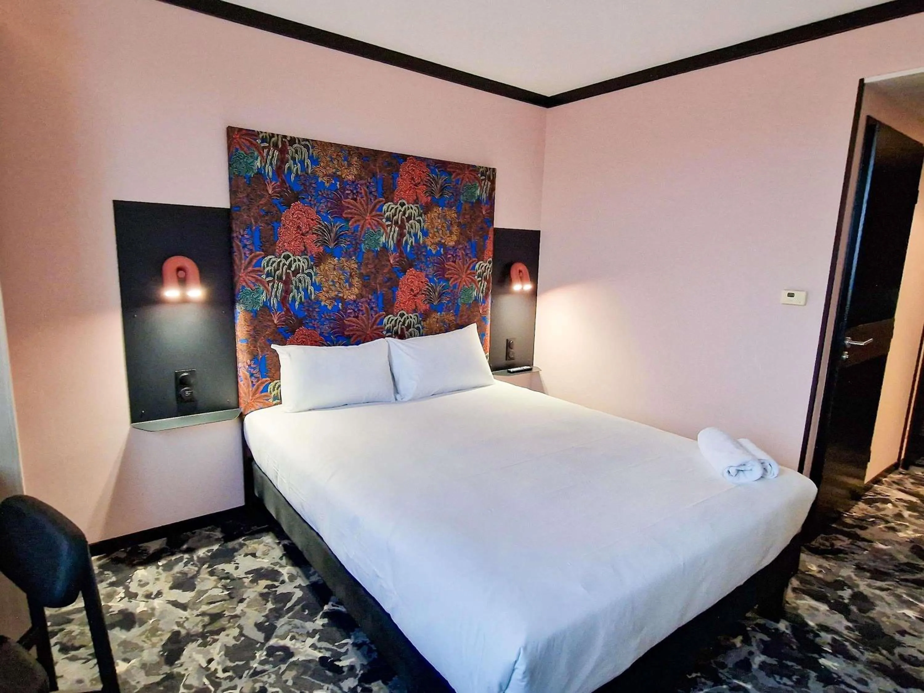 Bedroom, Bed in Ibis Styles Dijon Nord Valmy