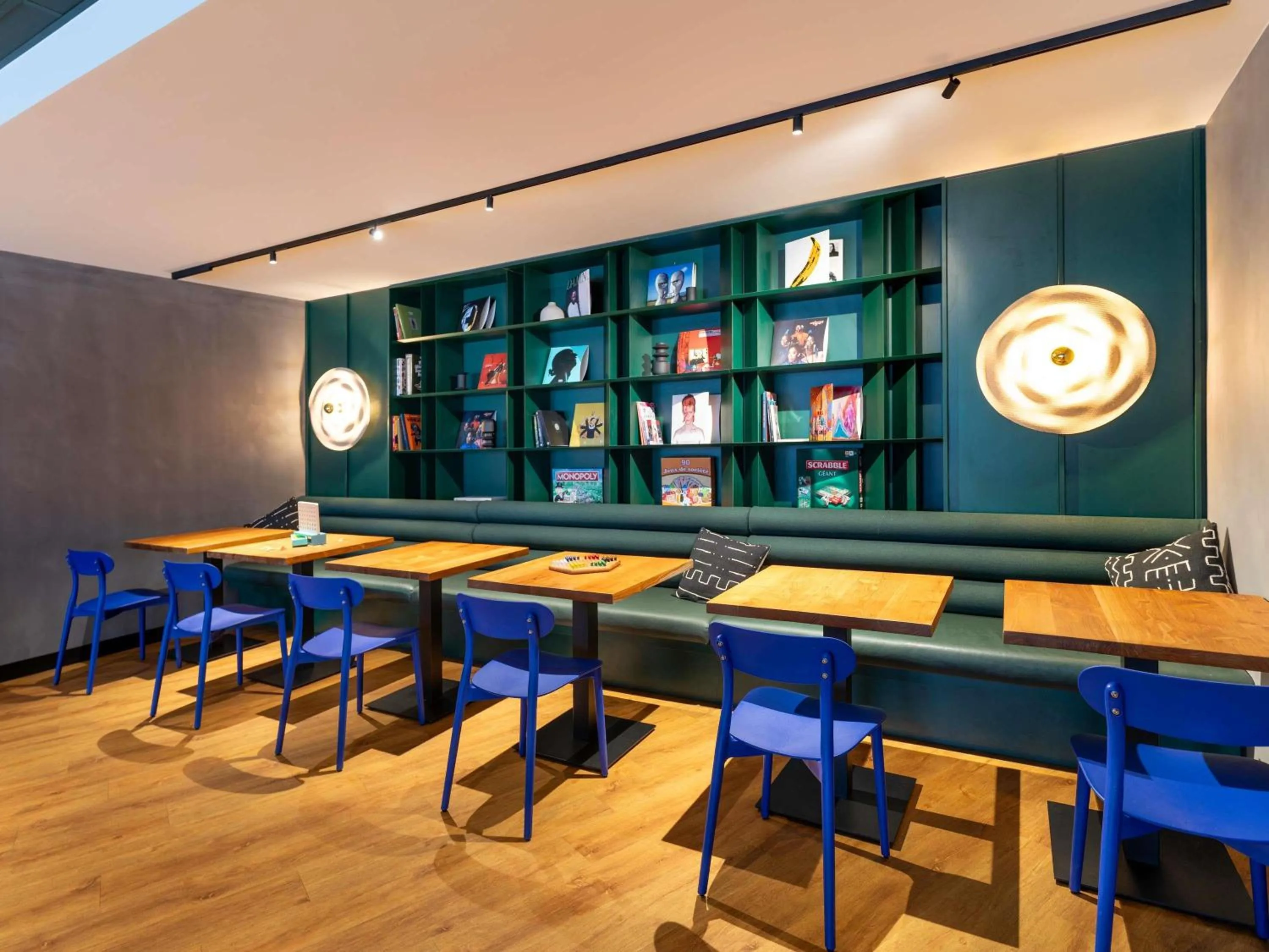 Property building in Ibis Styles Dijon Nord Valmy