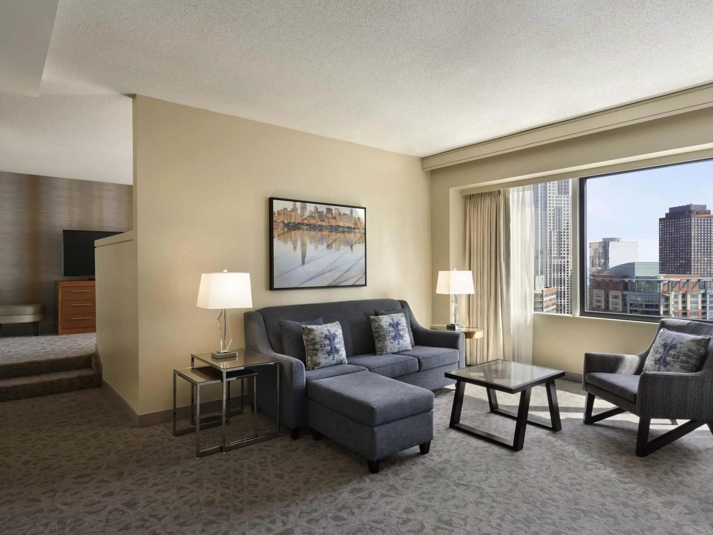 Bedroom in Swissotel Chicago