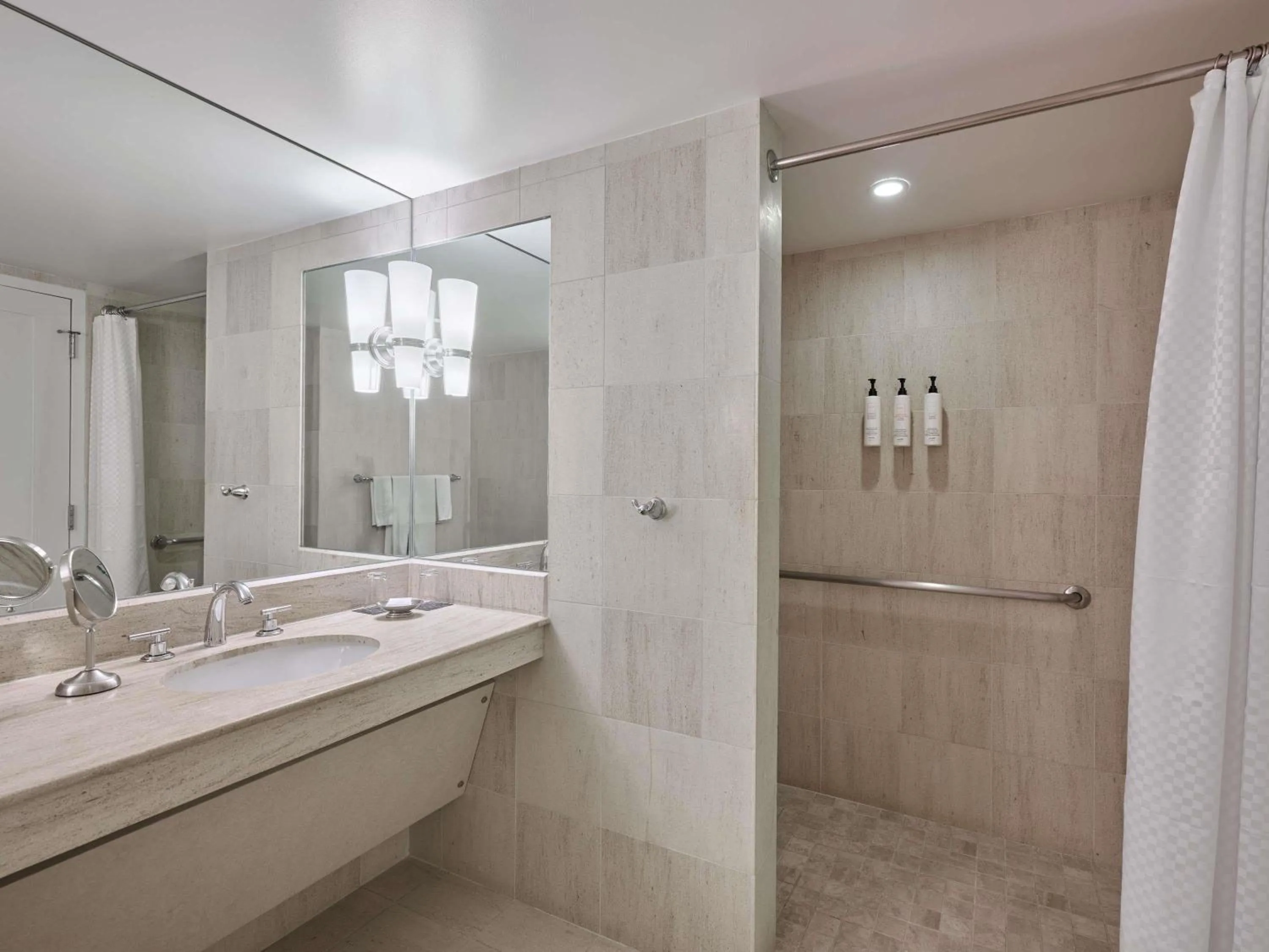 Bedroom in Swissotel Chicago