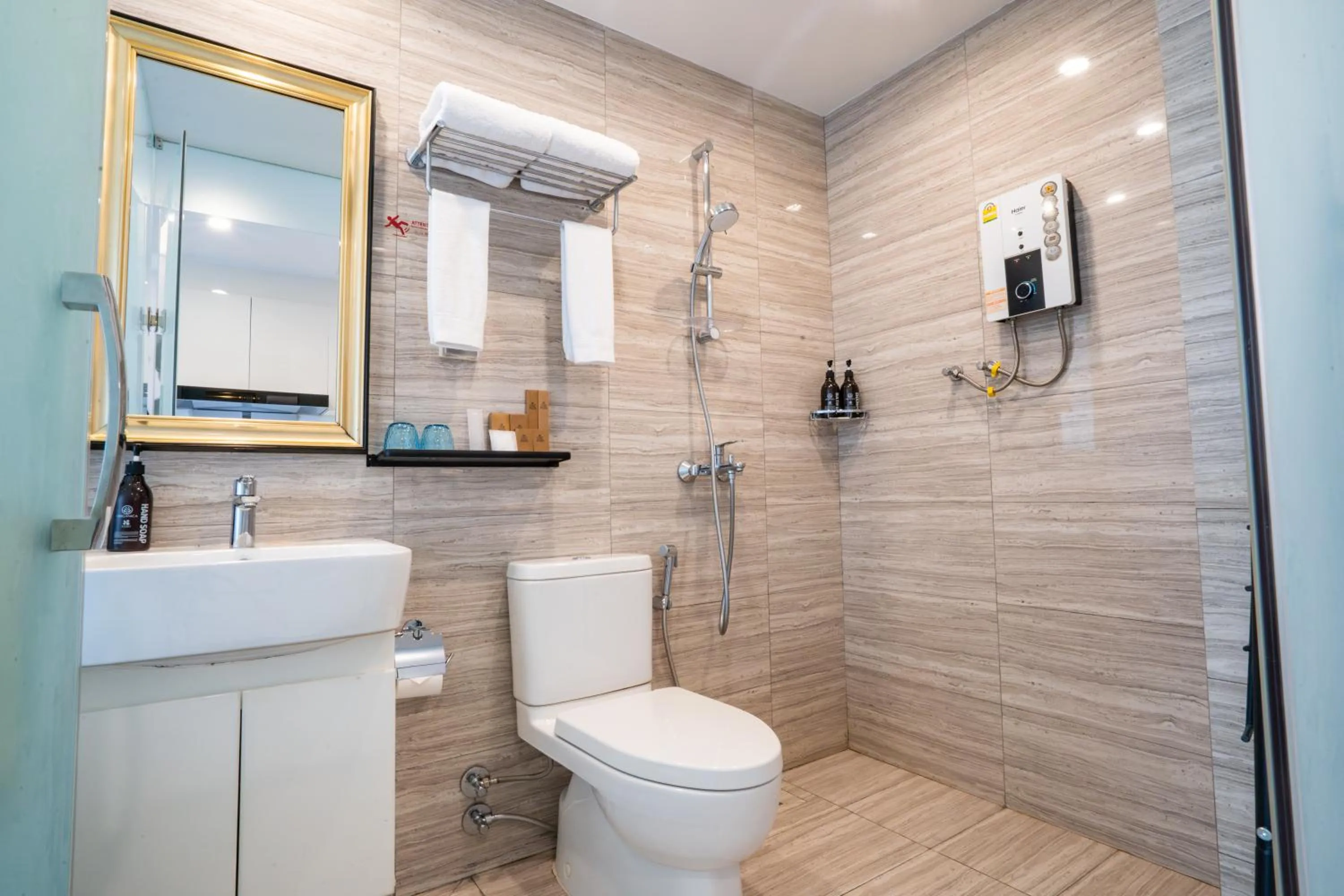 Toilet in One Park Hotel & Residence