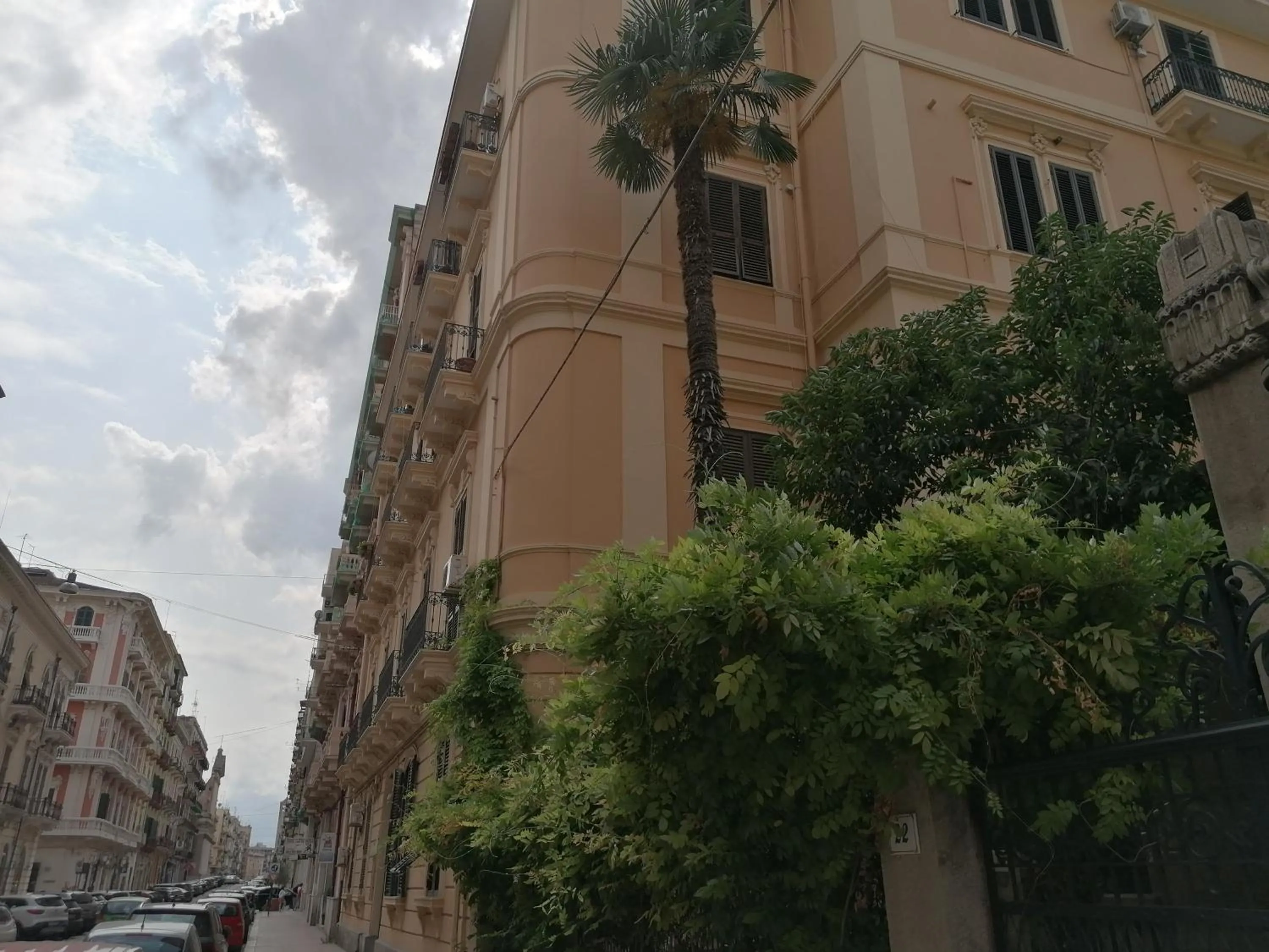 Property building in queen 24