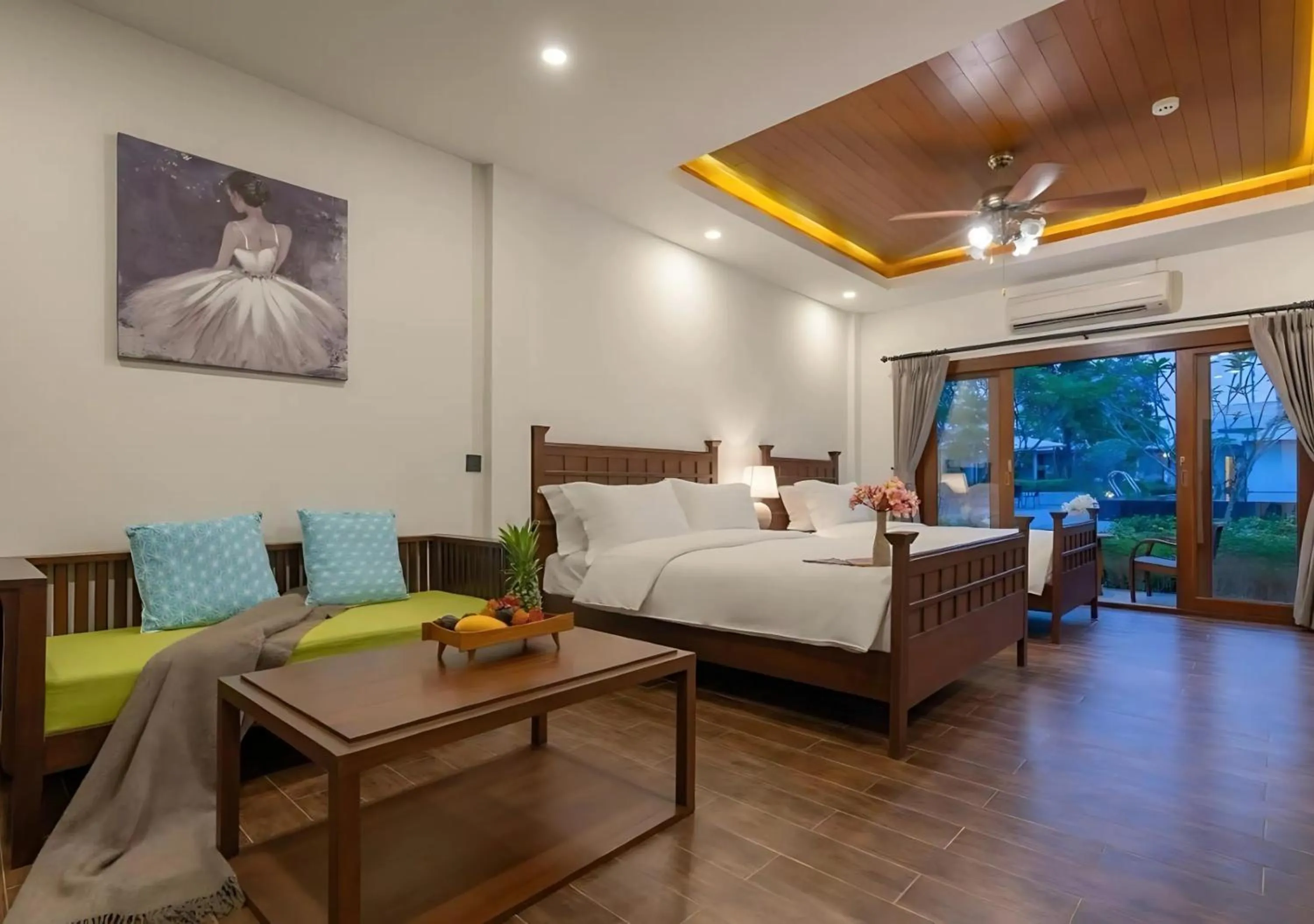 Photo of the whole room, Bed in Lanna Deer Resort Chiang Mai