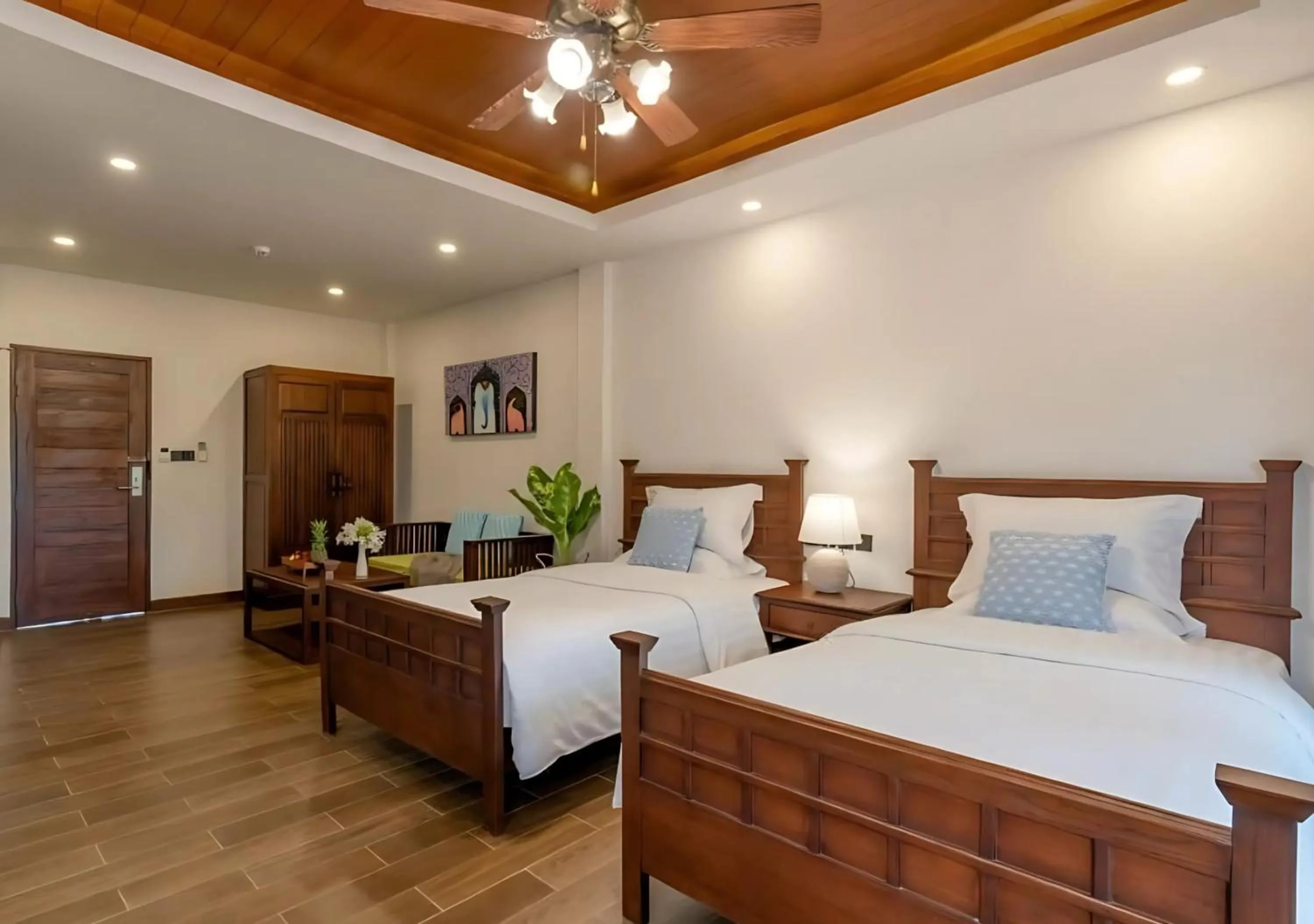 Photo of the whole room, Bed in Lanna Deer Resort Chiang Mai