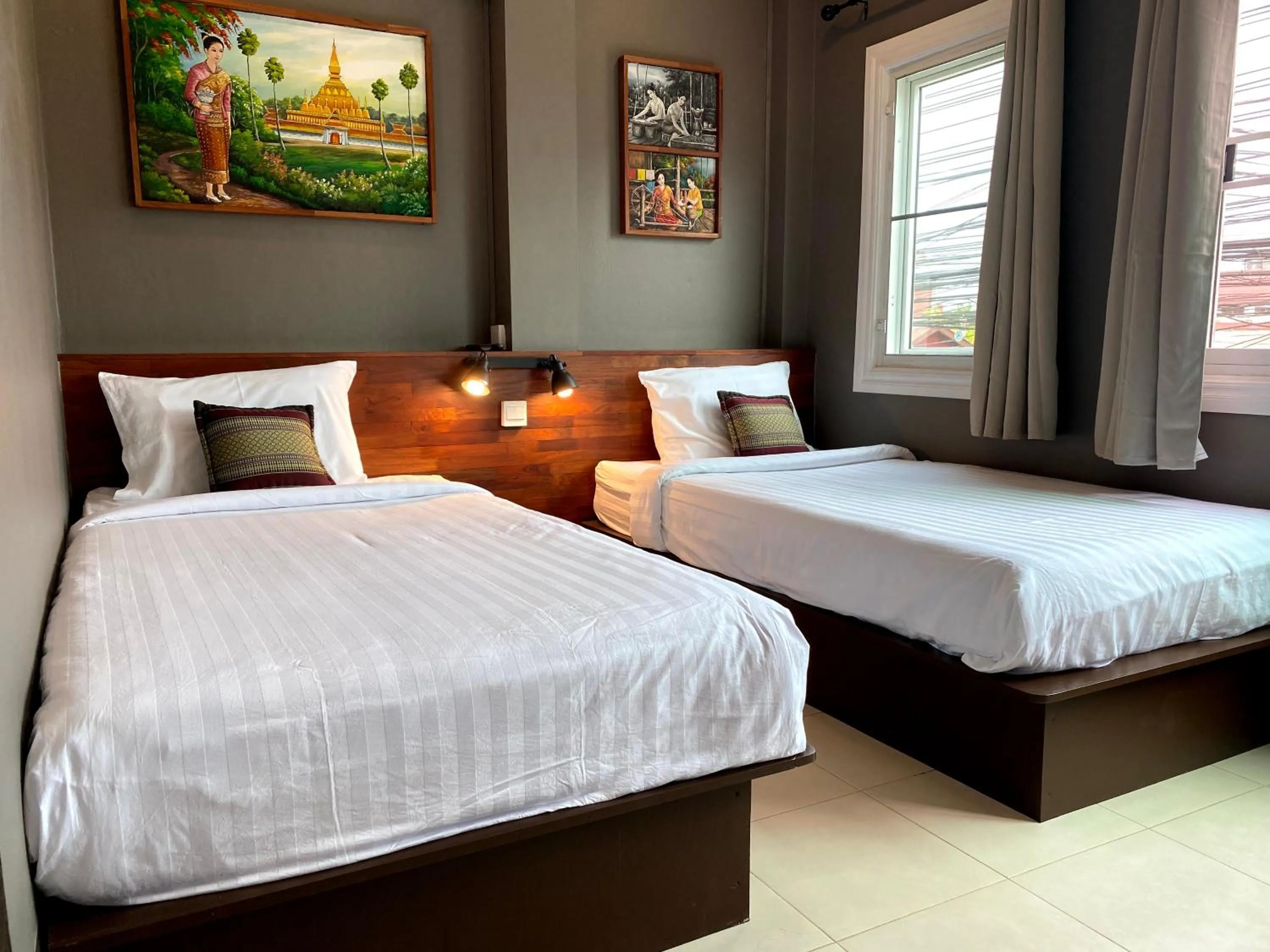 Bed in Patuxay Place