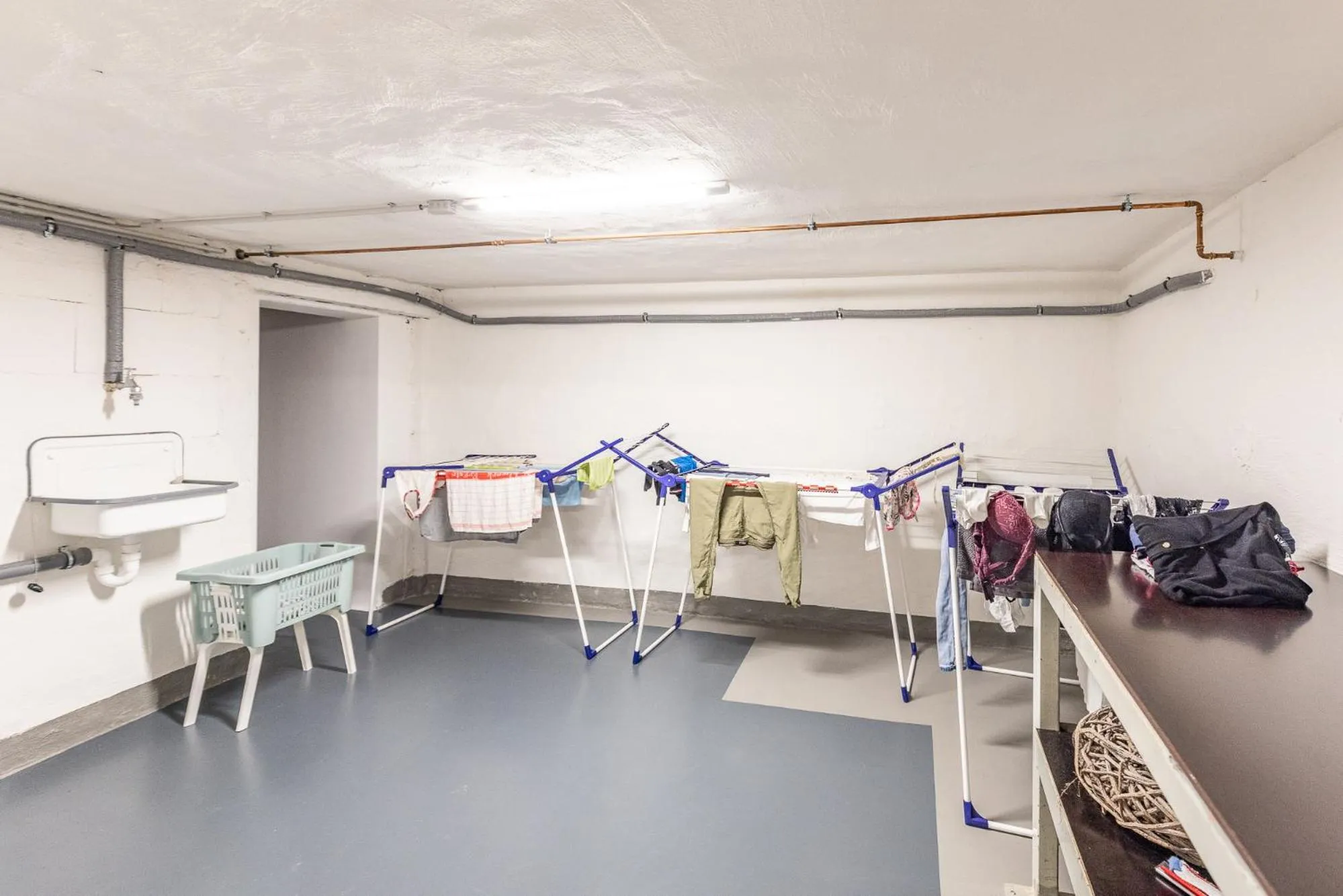 washing machine in B26 Apartments - Unterwegs zu Hause