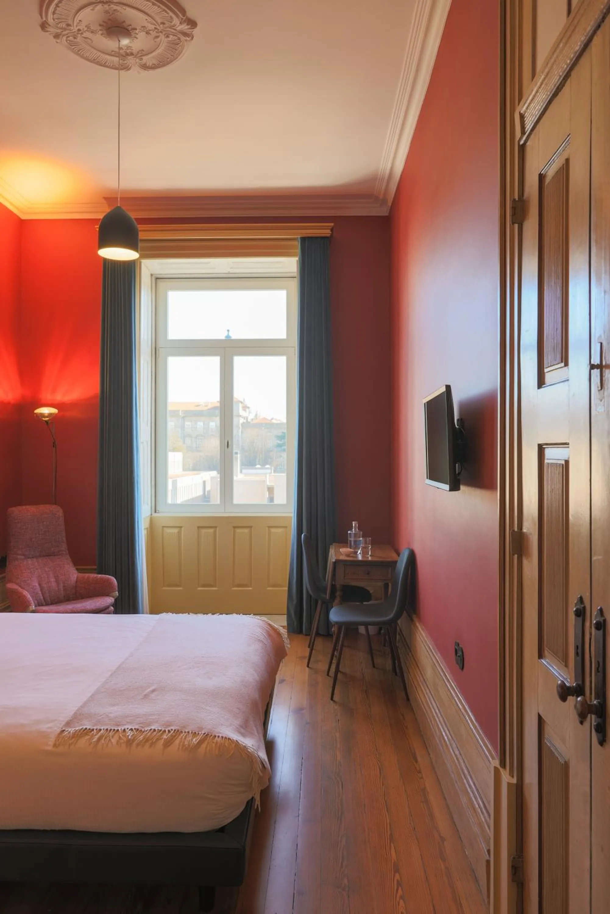 Bed in Menina Colina Guesthouse