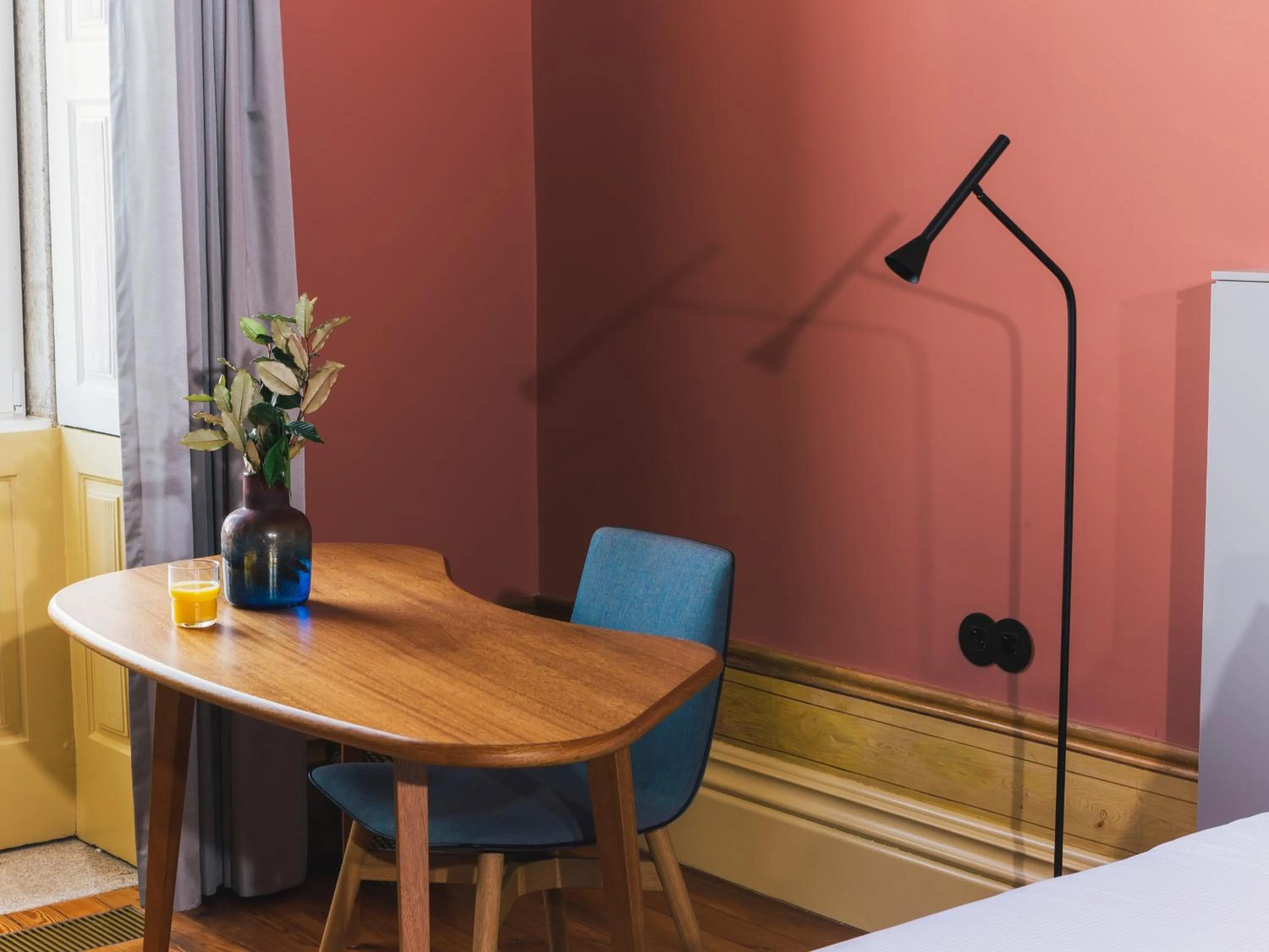 Seating area in Menina Colina Guesthouse