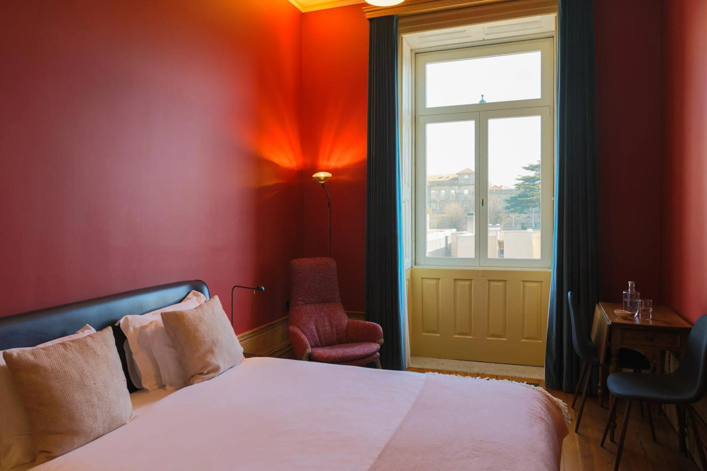 Bed in Menina Colina Guesthouse