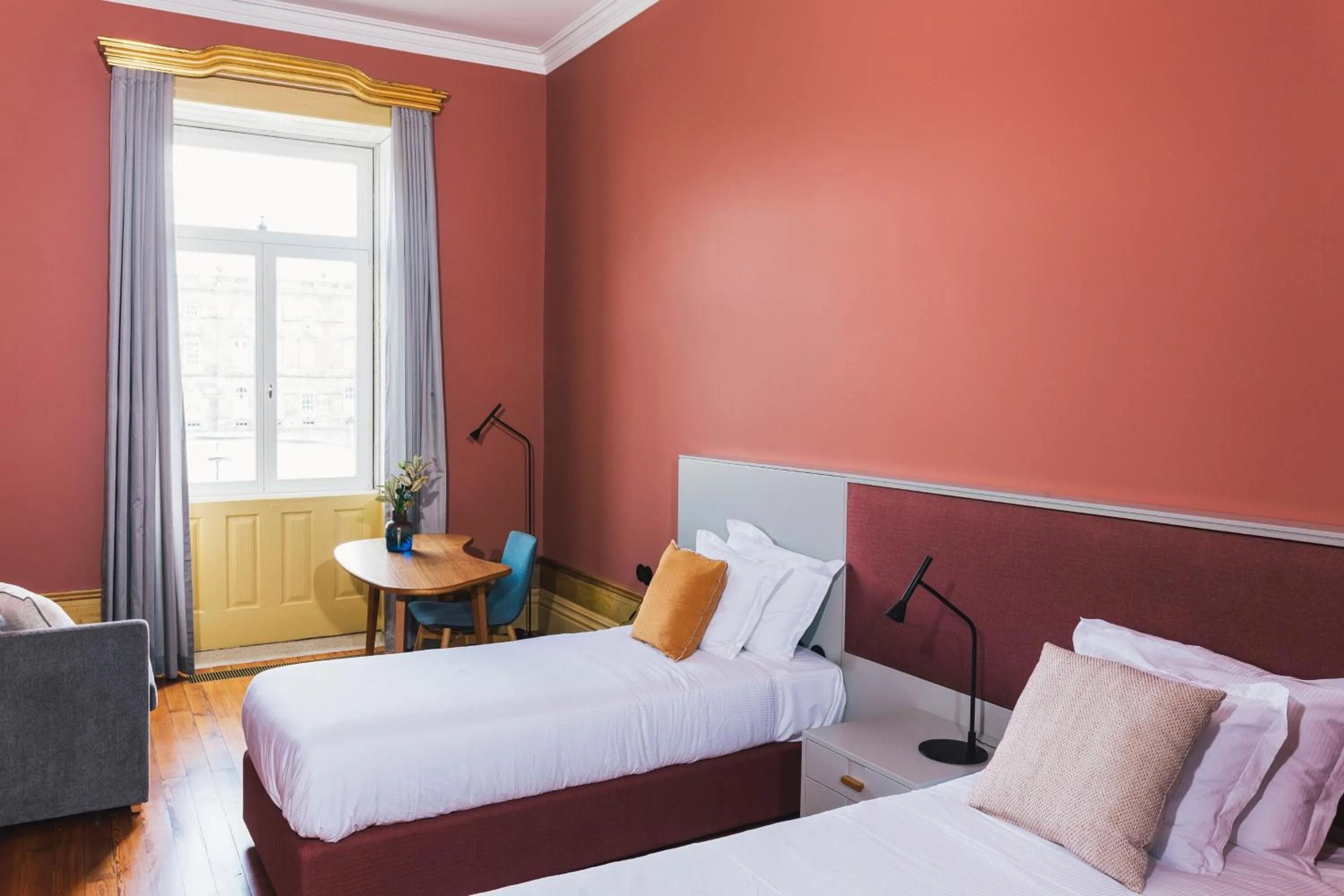 Bed in Menina Colina Guesthouse