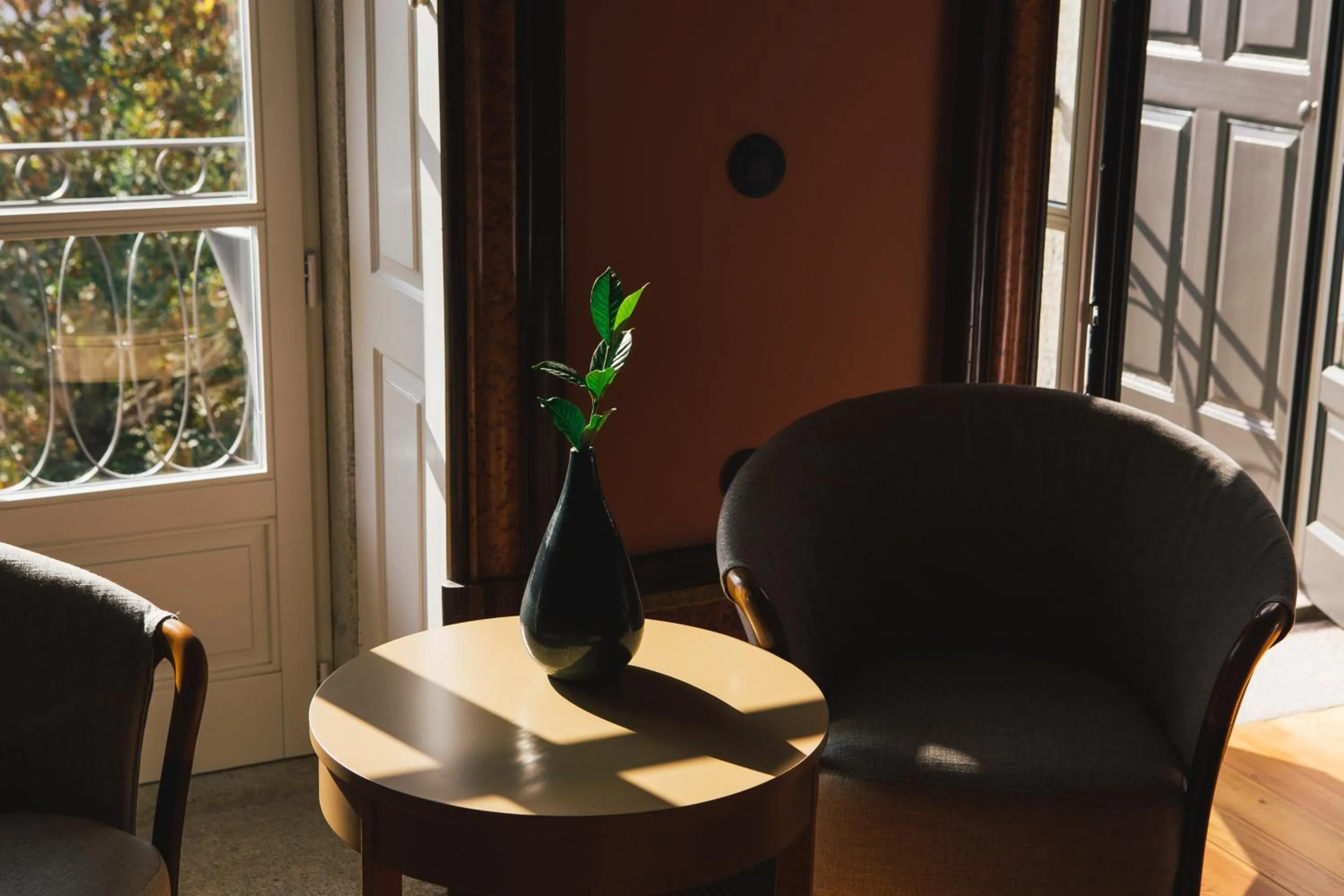 Seating area in Menina Colina Guesthouse
