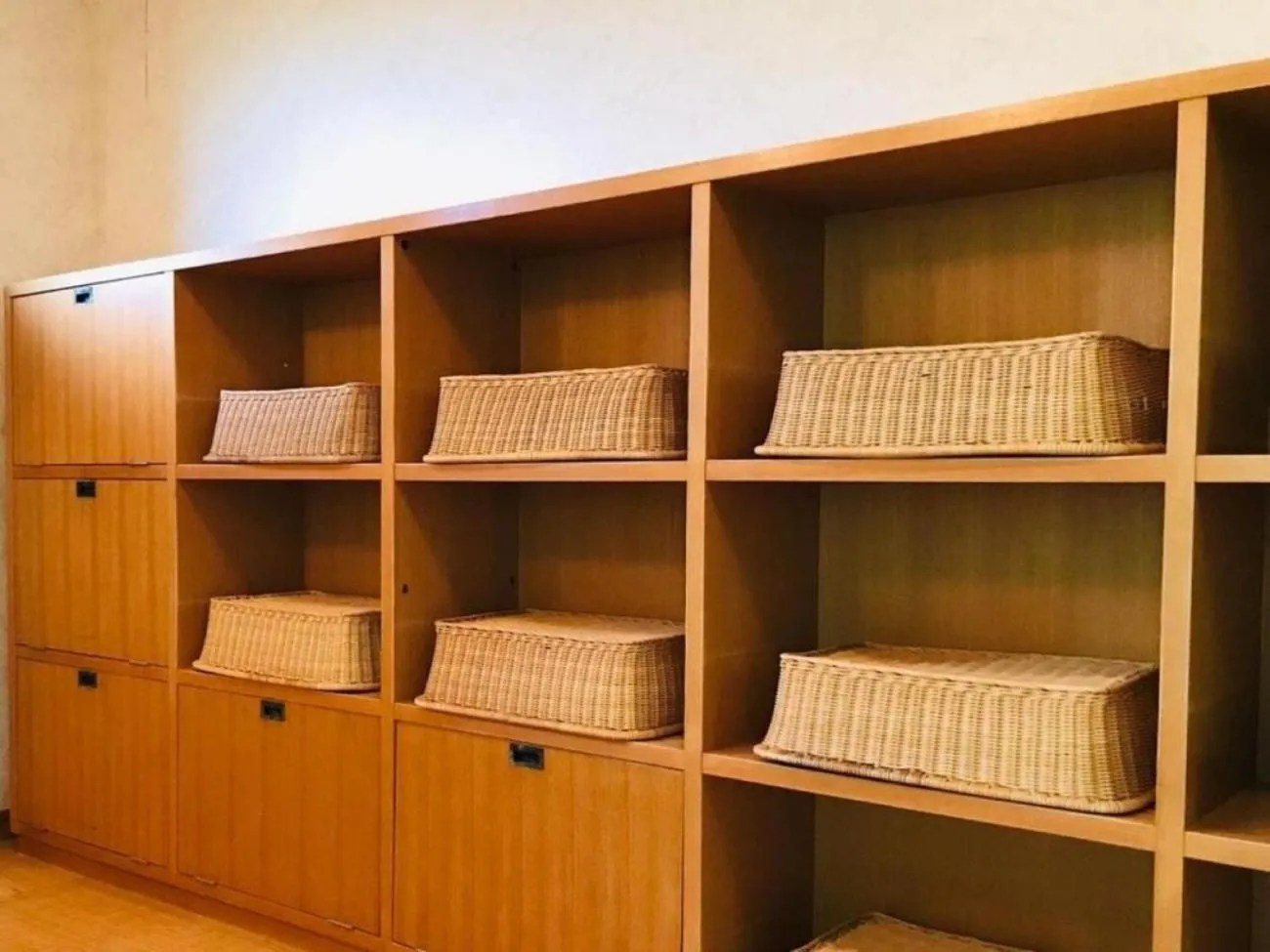 microwave in Lake Side Nikko Hotel