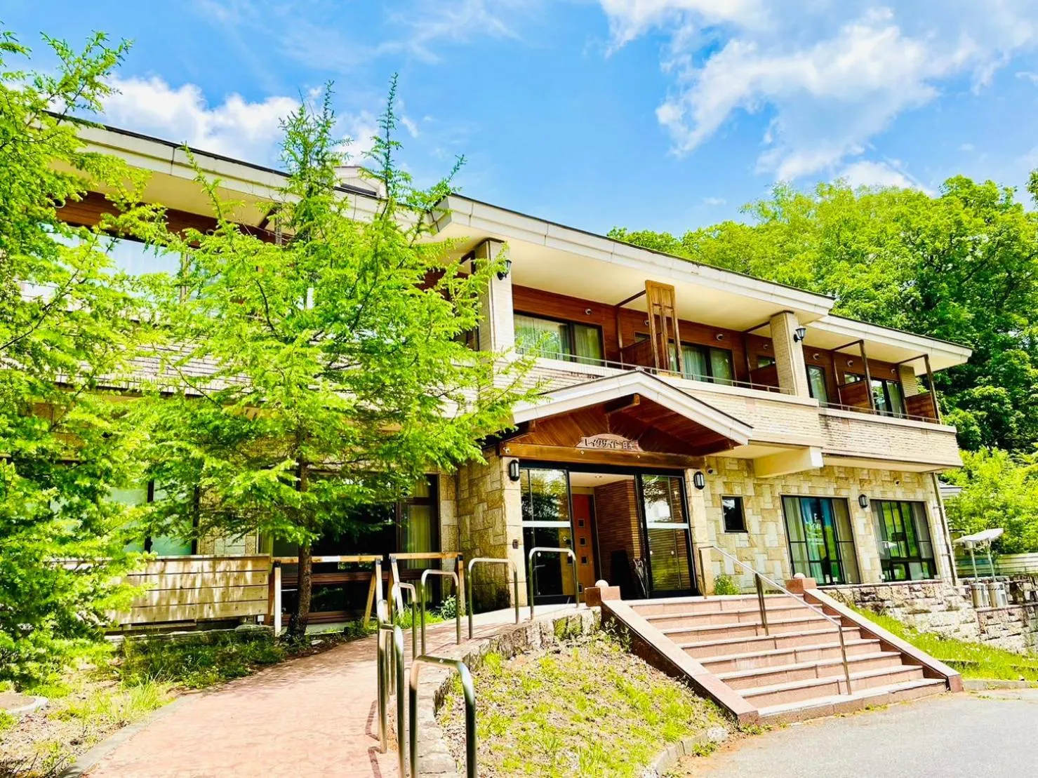Property building in Lake Side Nikko Hotel
