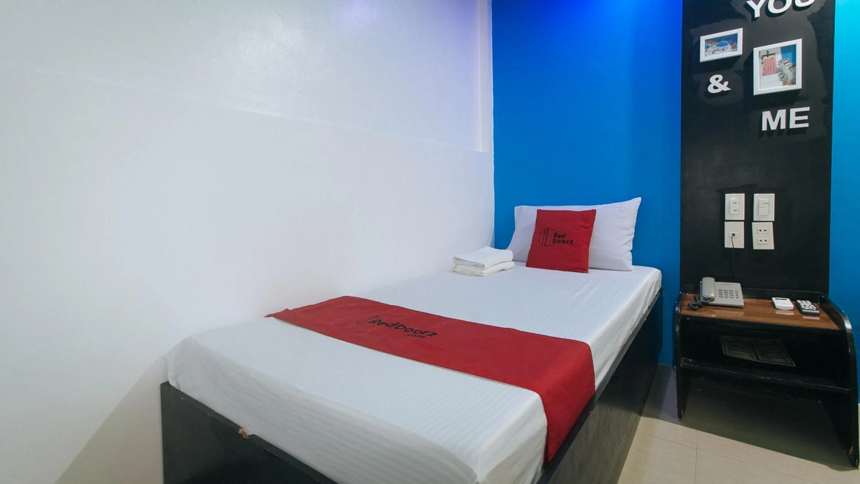 Bedroom, Bed in RedDoorz at Ranchotel Bayanan Alabang