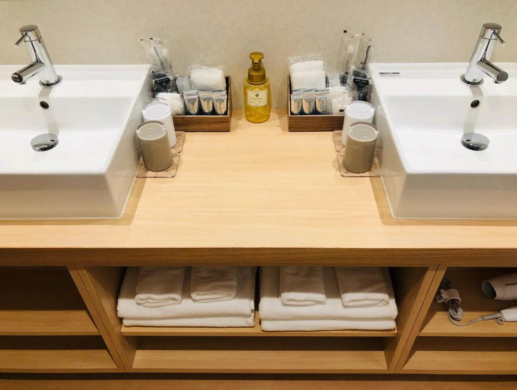 Photo of the whole room in Henn na Hotel Kanazawa Korimbo