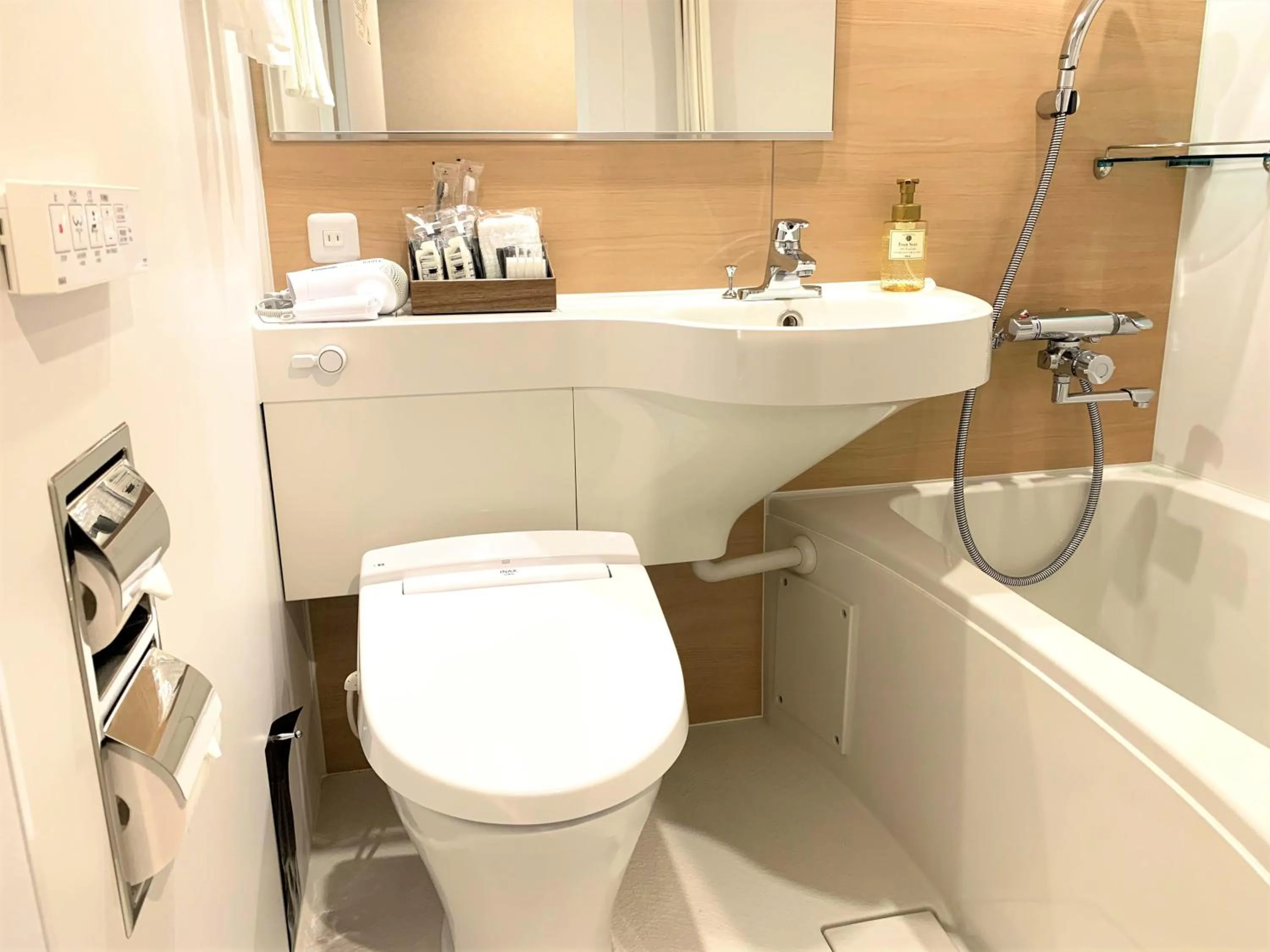 Photo of the whole room in Henn na Hotel Kanazawa Korimbo