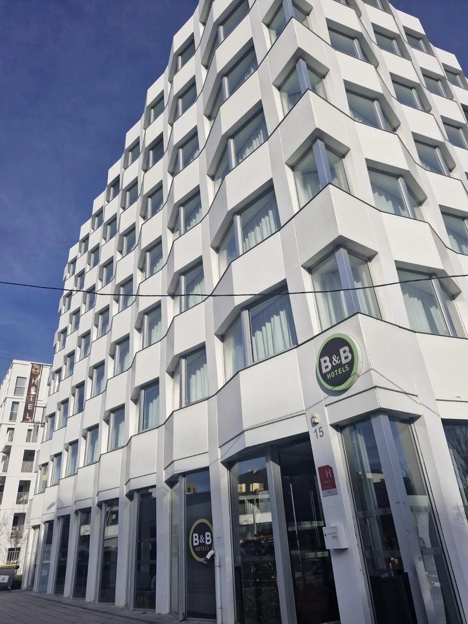 Property building in B&B HOTEL Massy Gare TGV