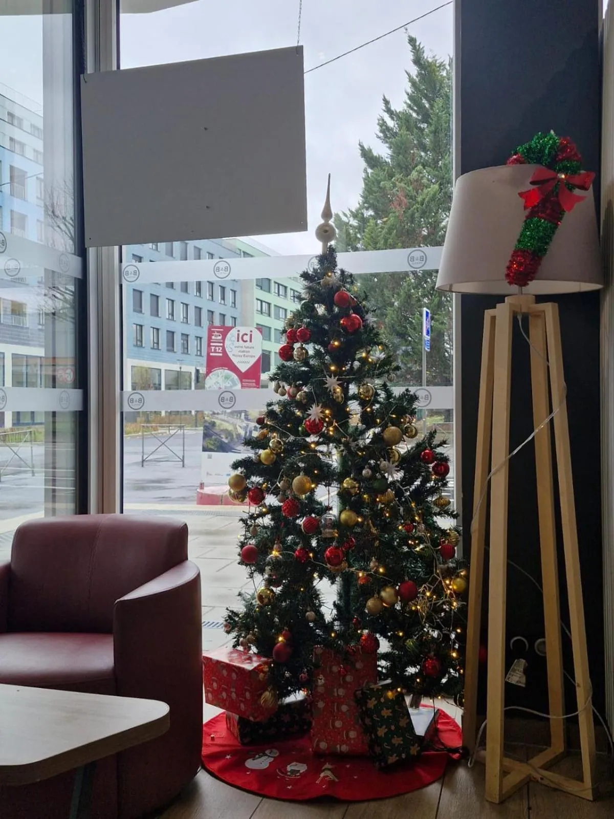 B&B HOTEL Massy Gare TGV