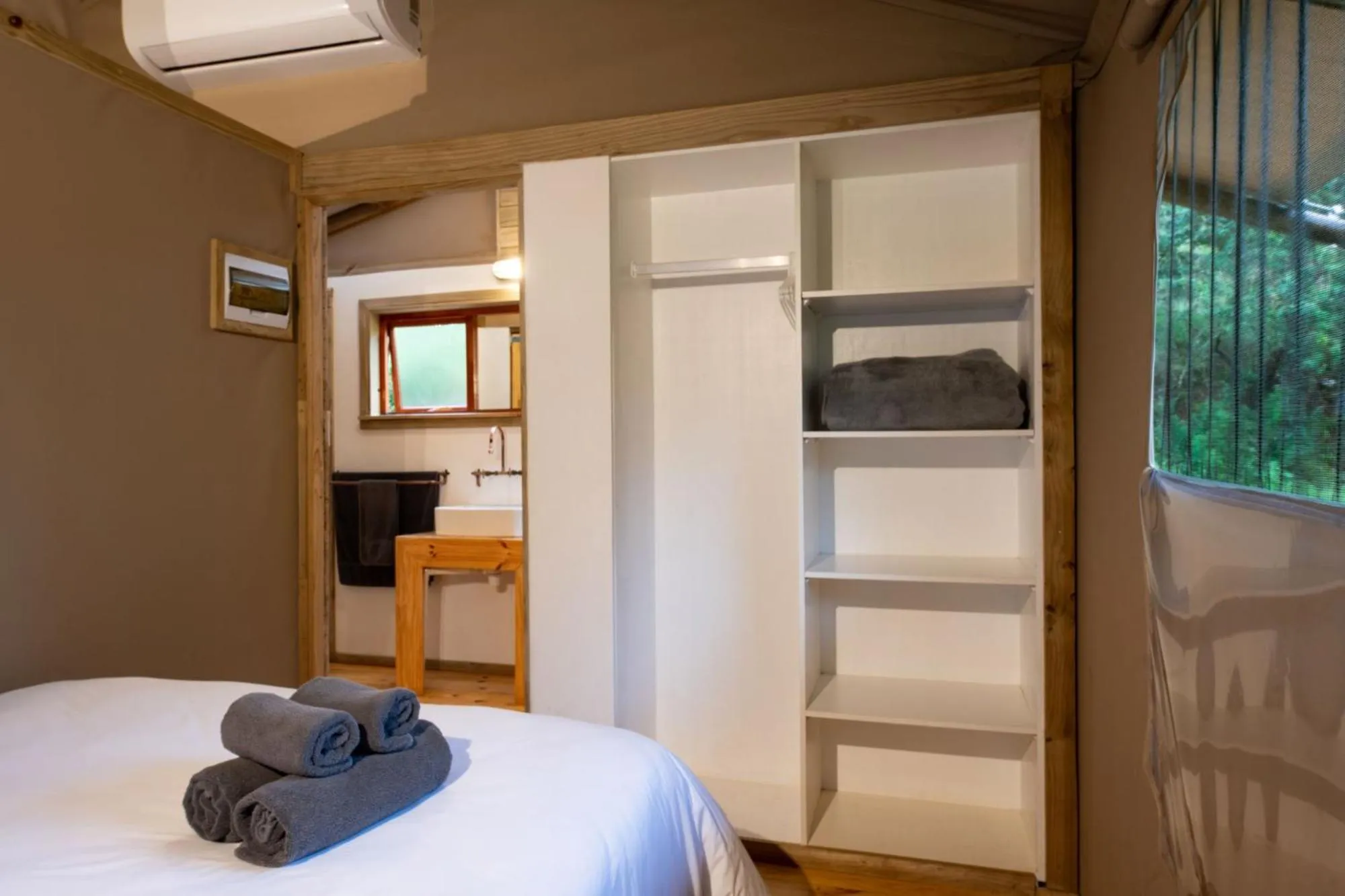 Property building, Bed in AfriCamps Hoedspruit