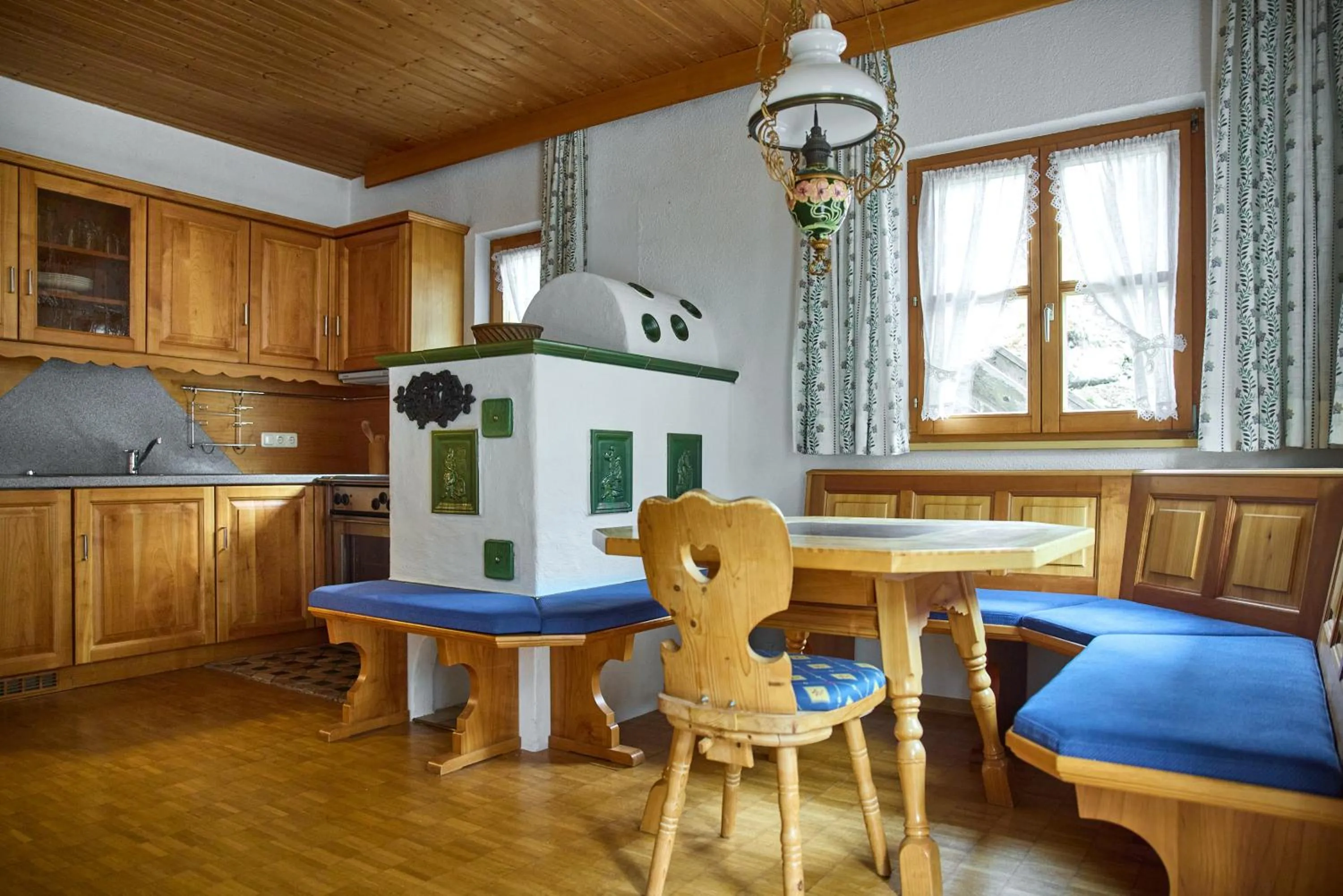 Alt Montafon Hotel Appartements by Pferd auf Wolke