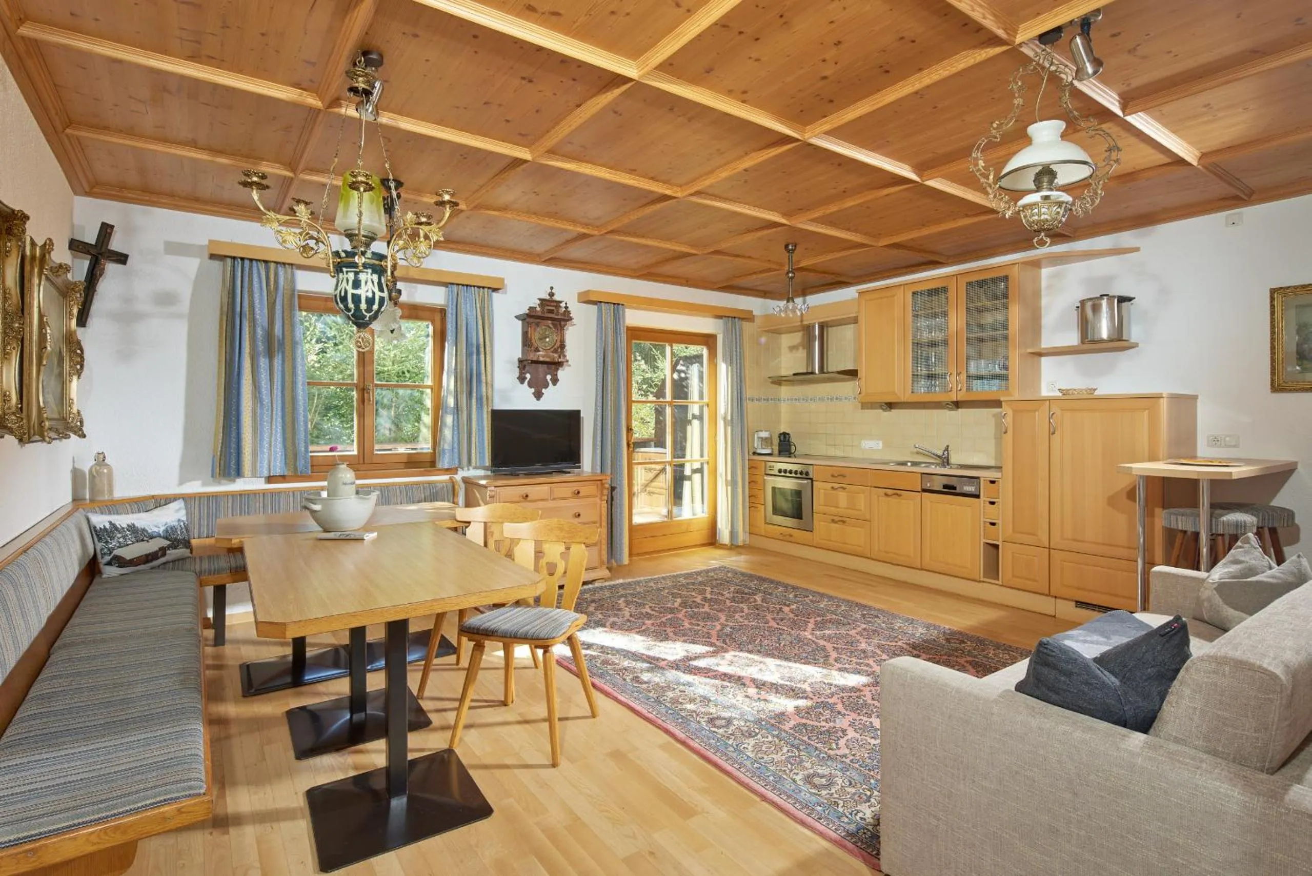 Alt Montafon Hotel Appartements by Pferd auf Wolke