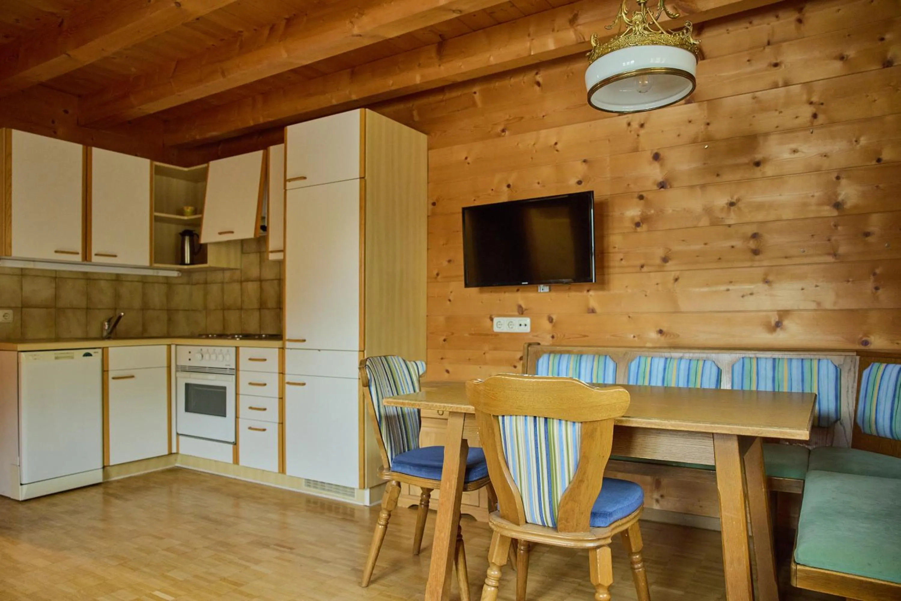 Alt Montafon Hotel Appartements by Pferd auf Wolke