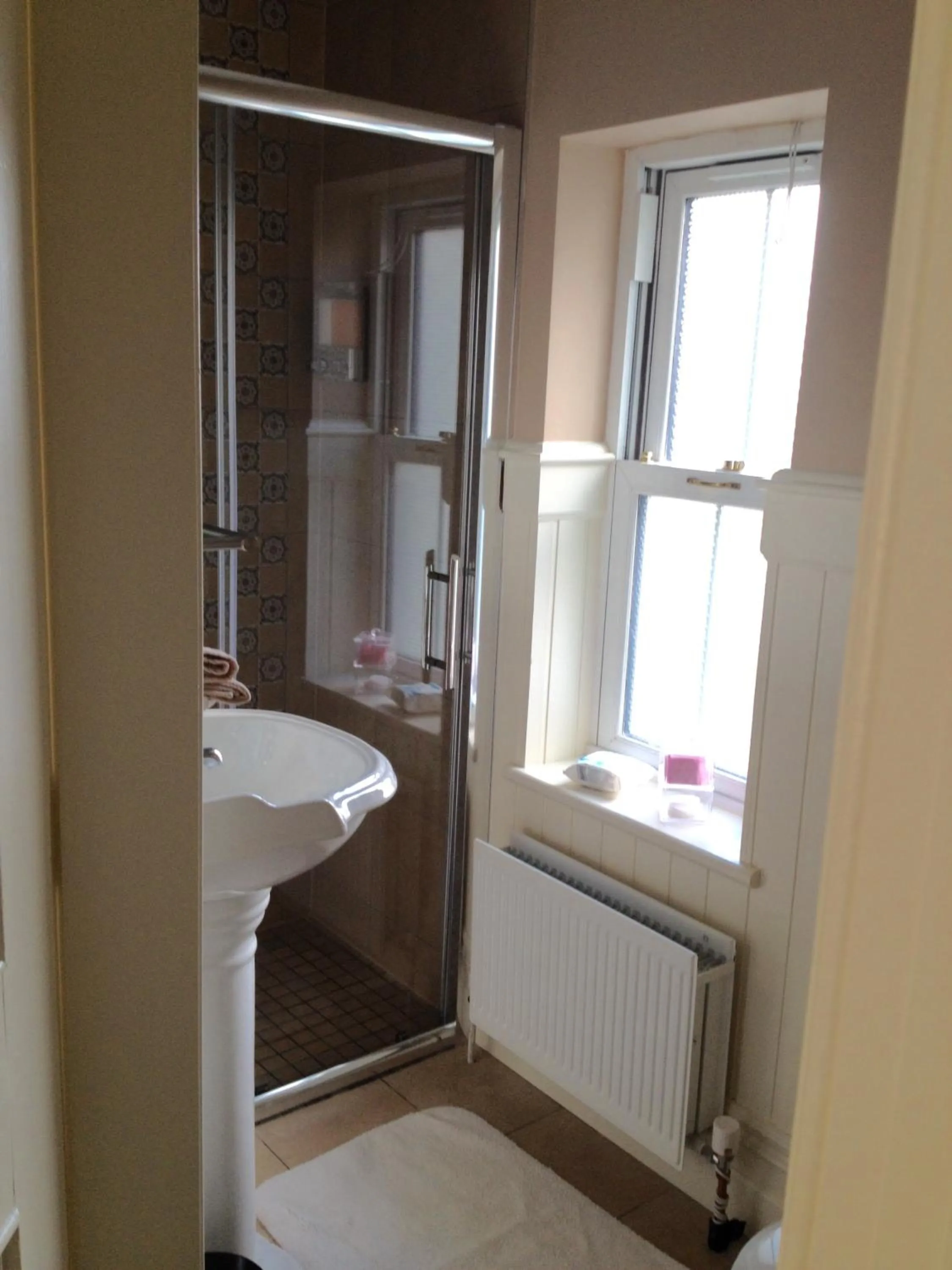 Day in Riverside Lodge