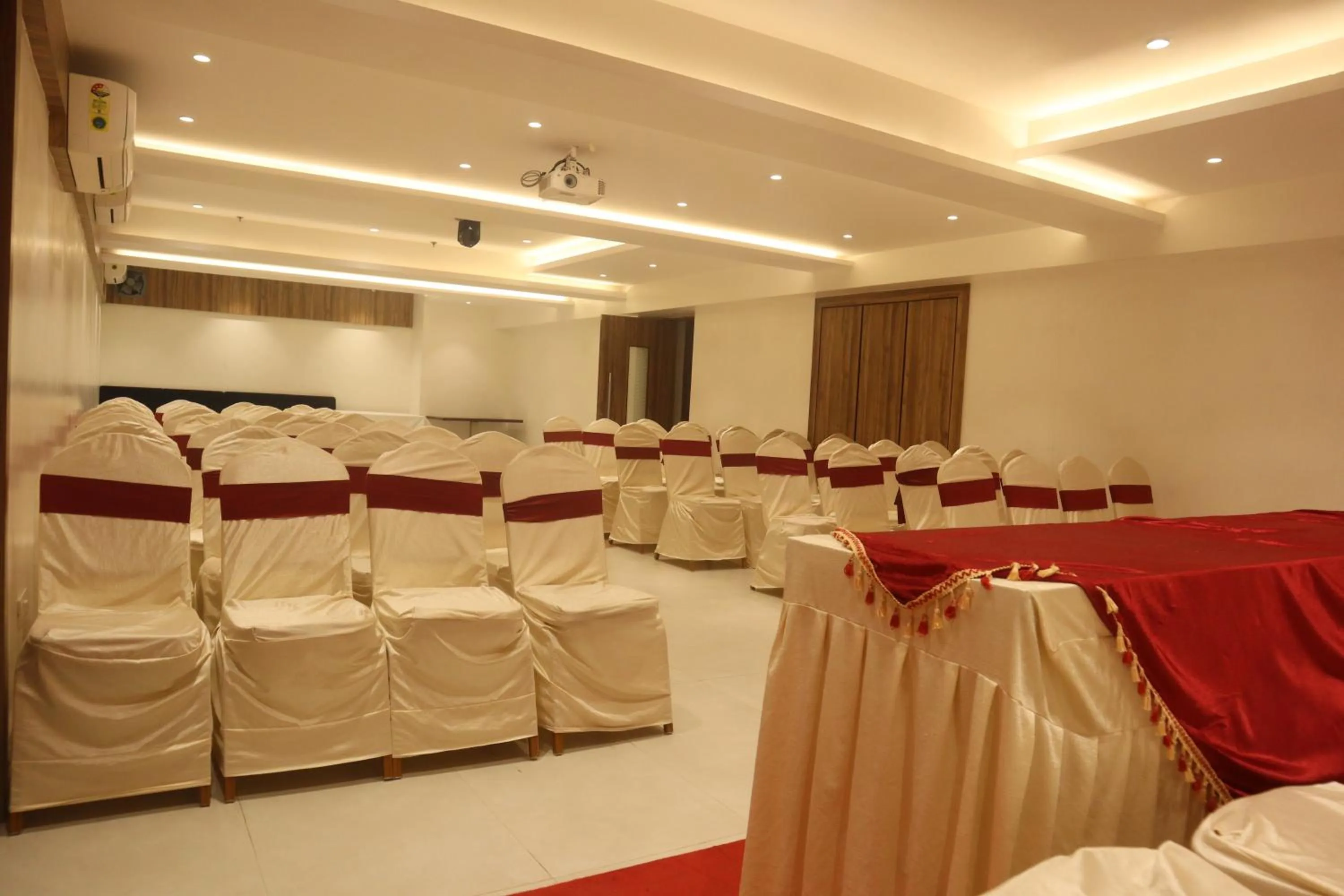 Seating area in Hotel Grand Ecotel, Aurangabad