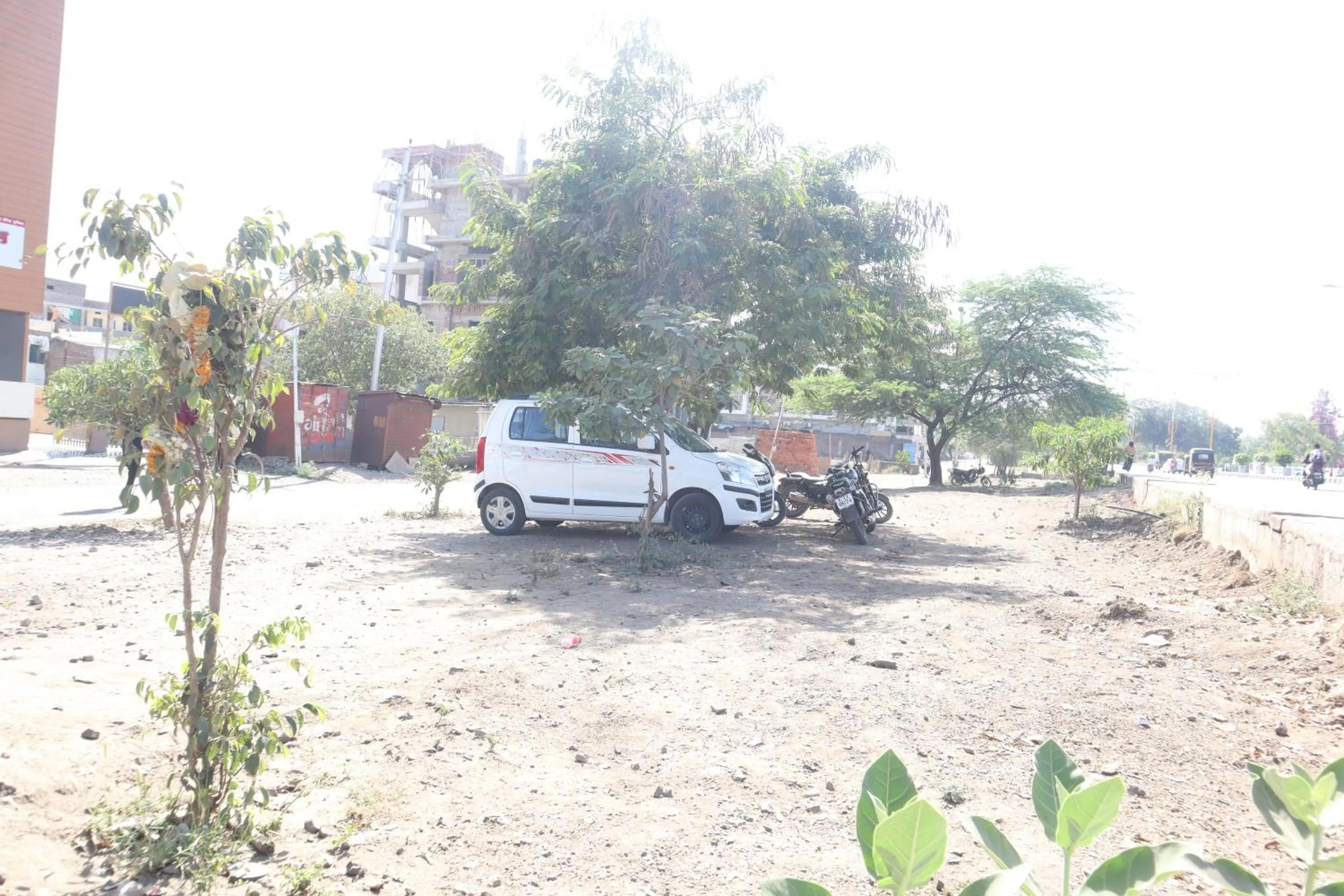 Parking in Hotel Grand Ecotel, Aurangabad