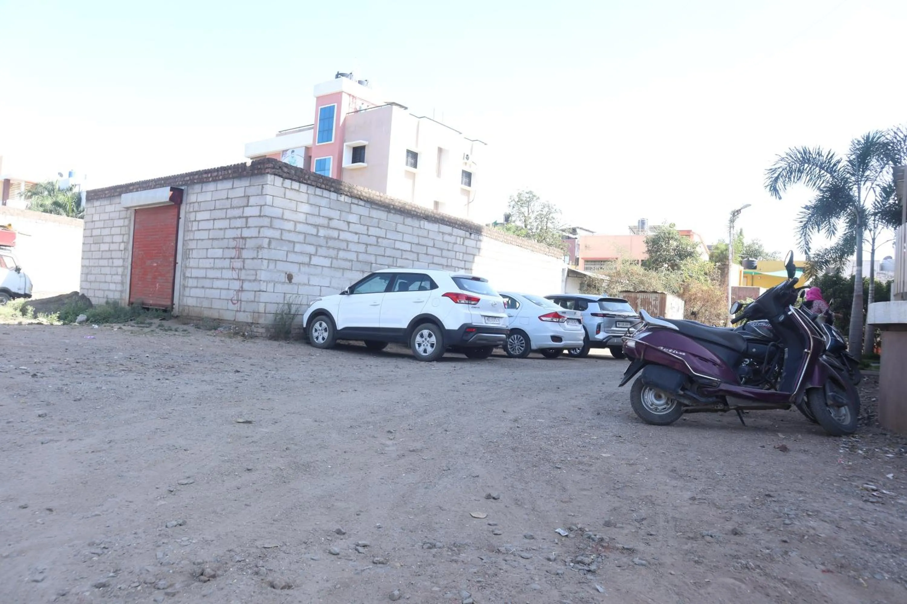 Parking in Hotel Grand Ecotel, Aurangabad