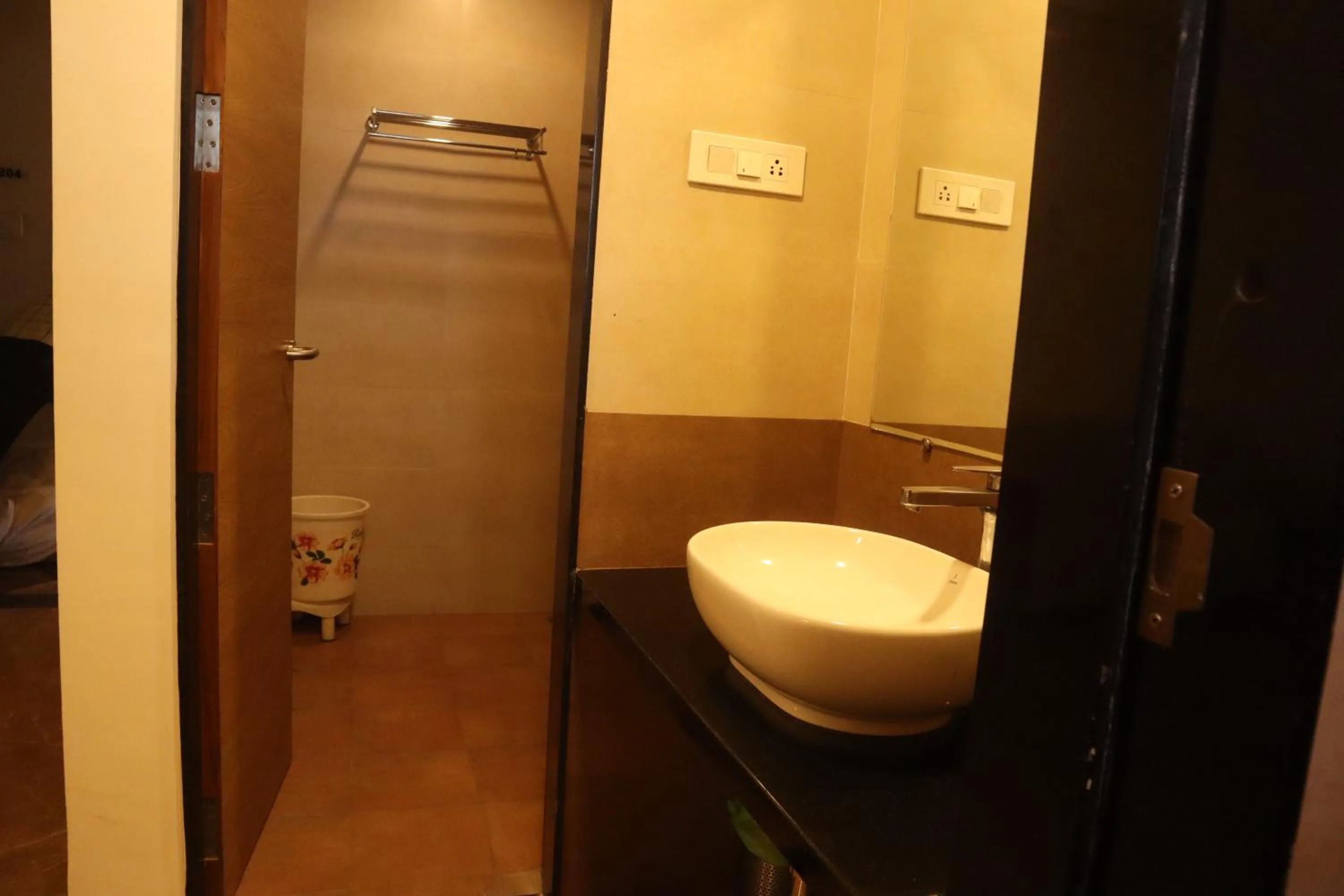 Toilet in Hotel Grand Ecotel, Aurangabad
