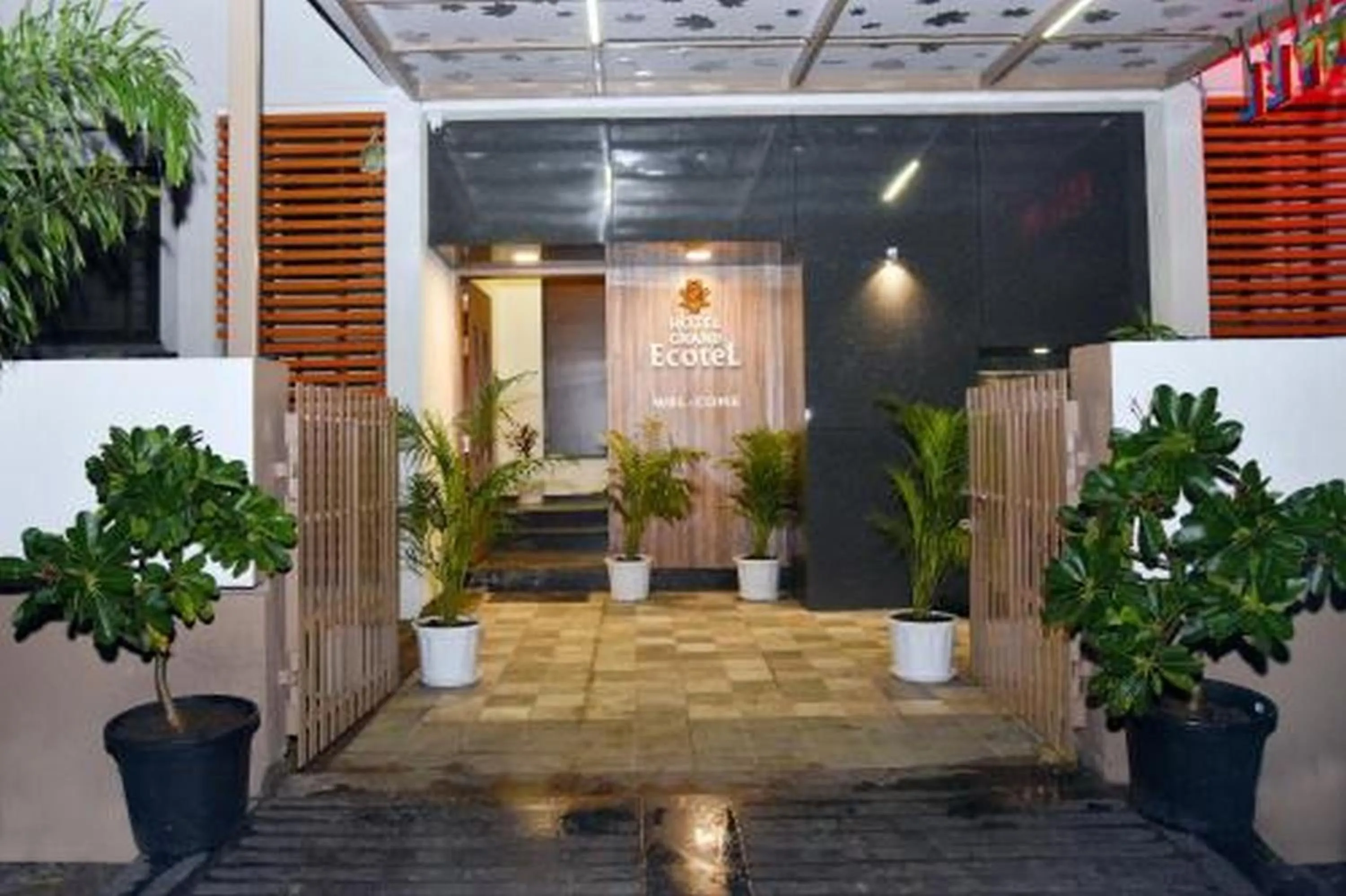 Facade/entrance in Hotel Grand Ecotel, Aurangabad