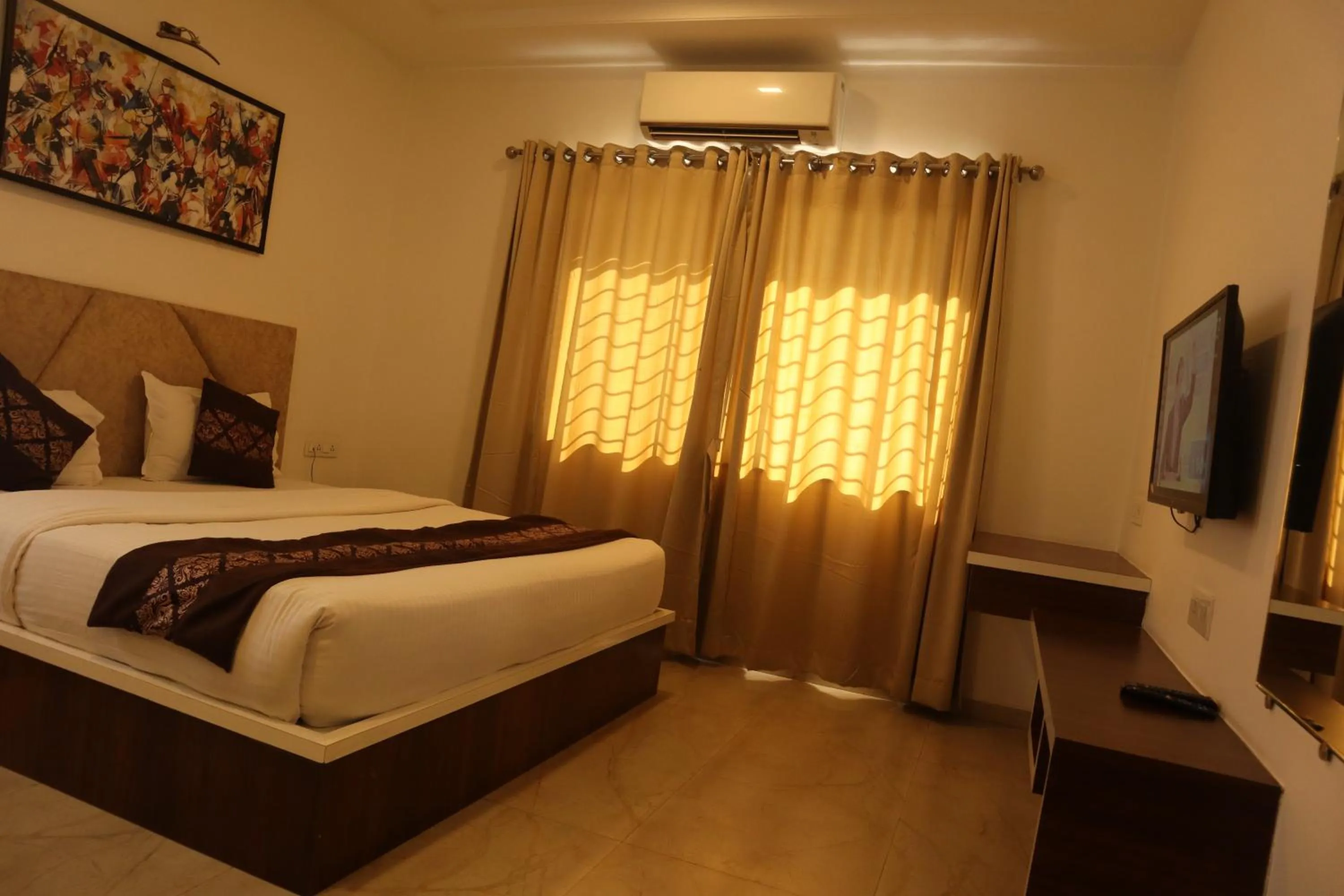 Bed in Hotel Grand Ecotel, Aurangabad