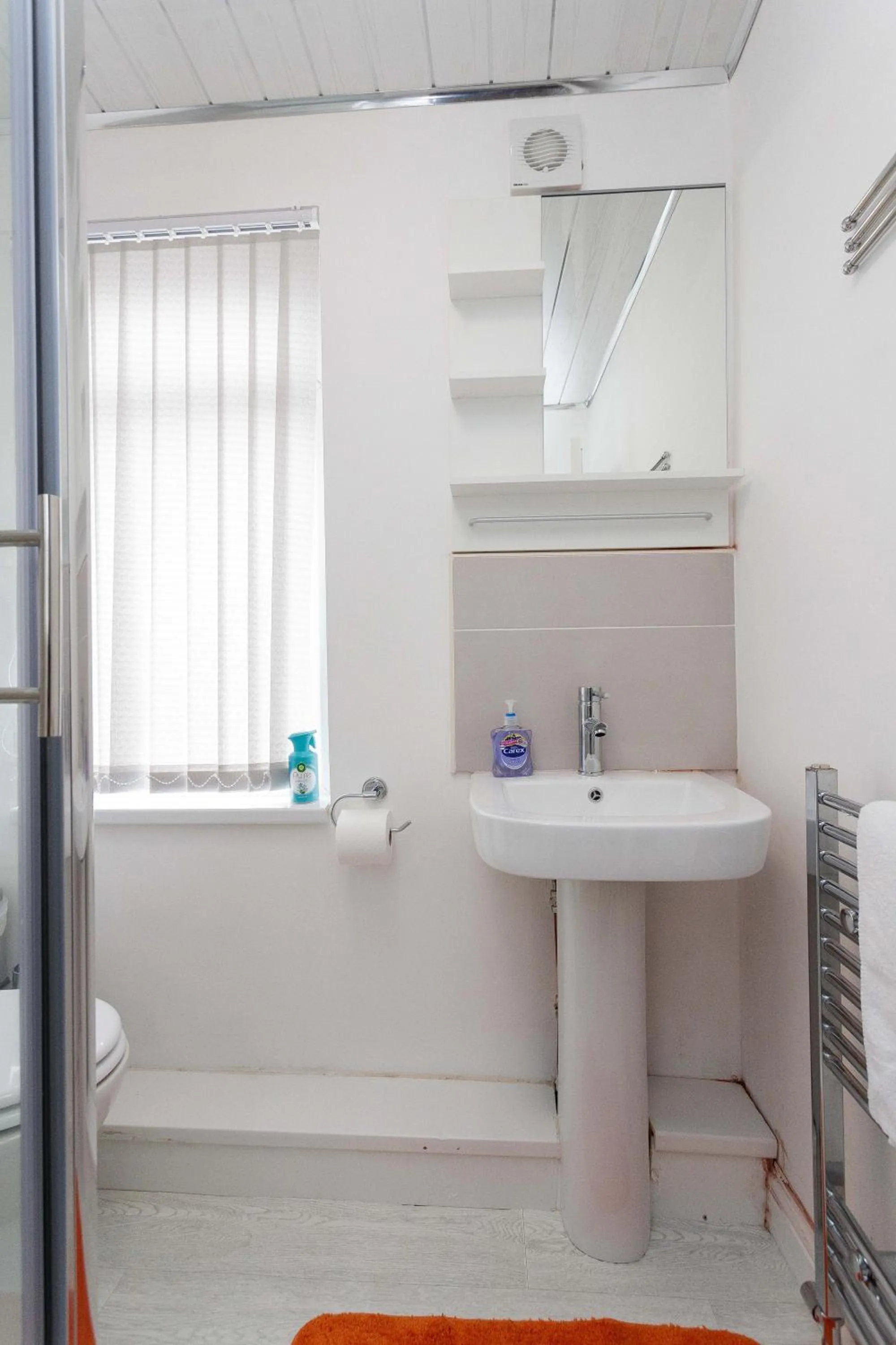 Bathroom in Calvin House Apartments