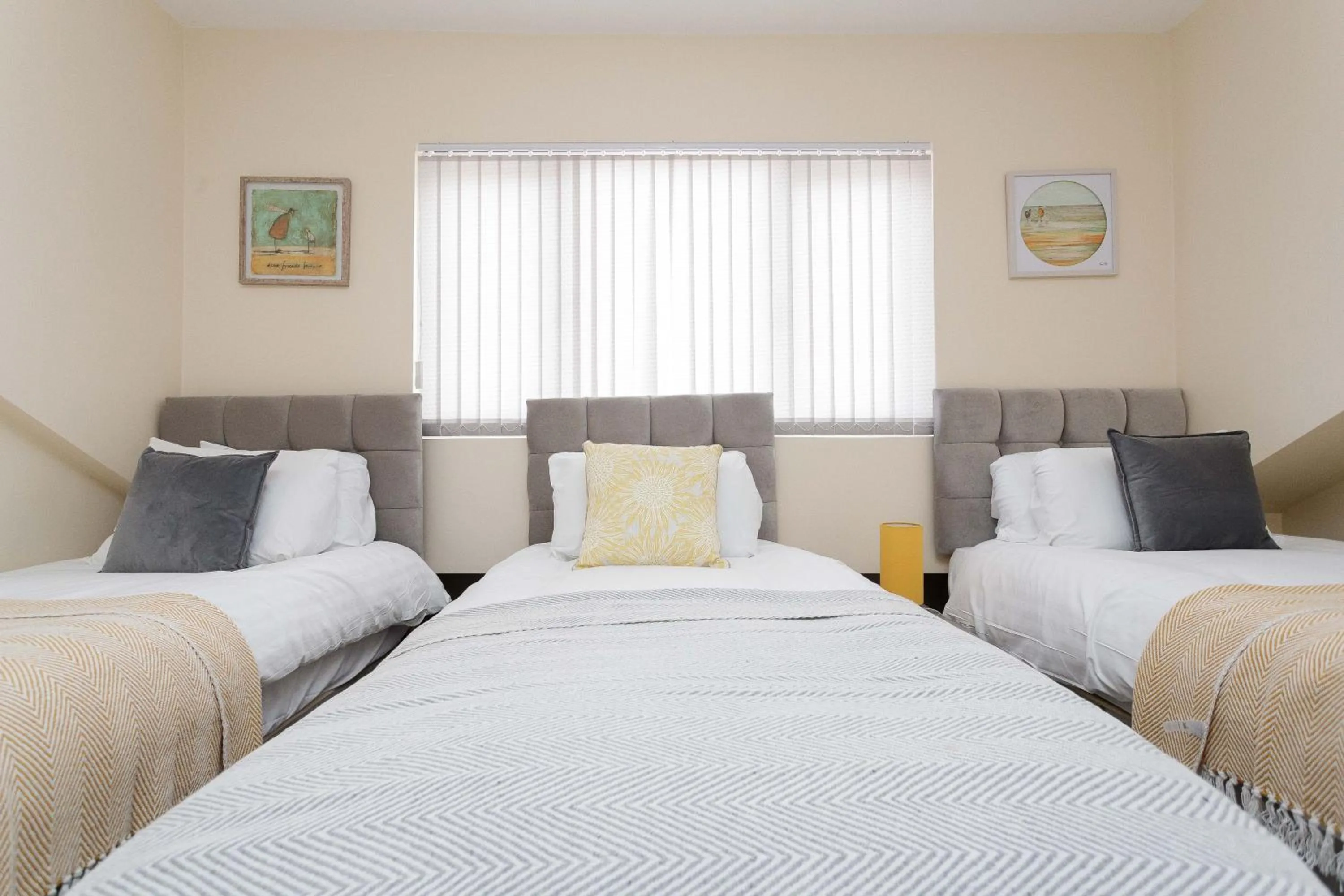 Bedroom in Calvin House Apartments