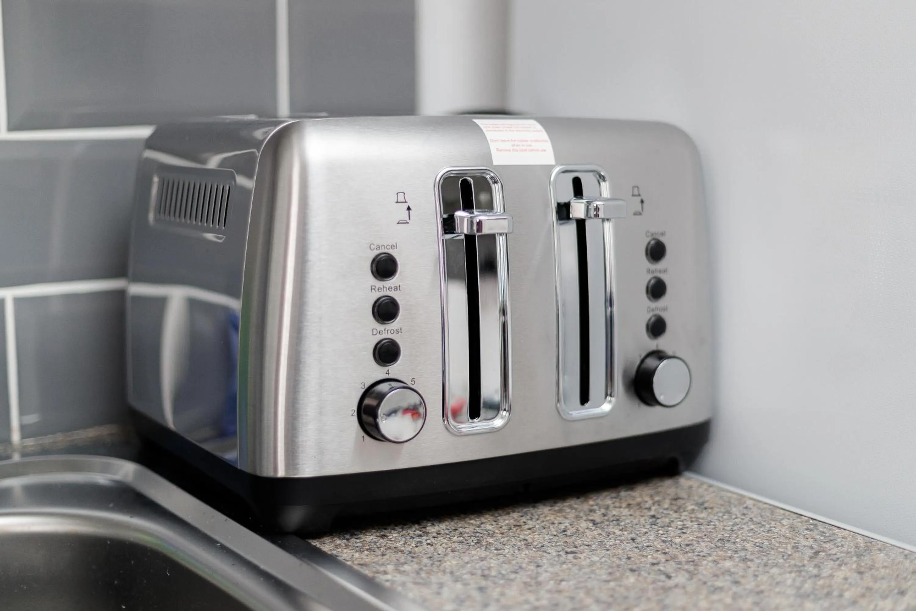 Dining area in Calvin House Apartments
