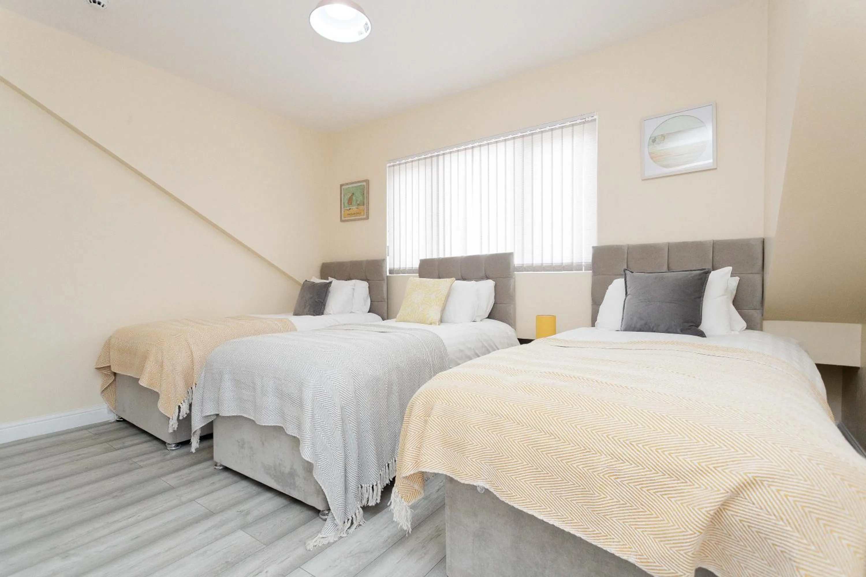 Bedroom in Calvin House Apartments