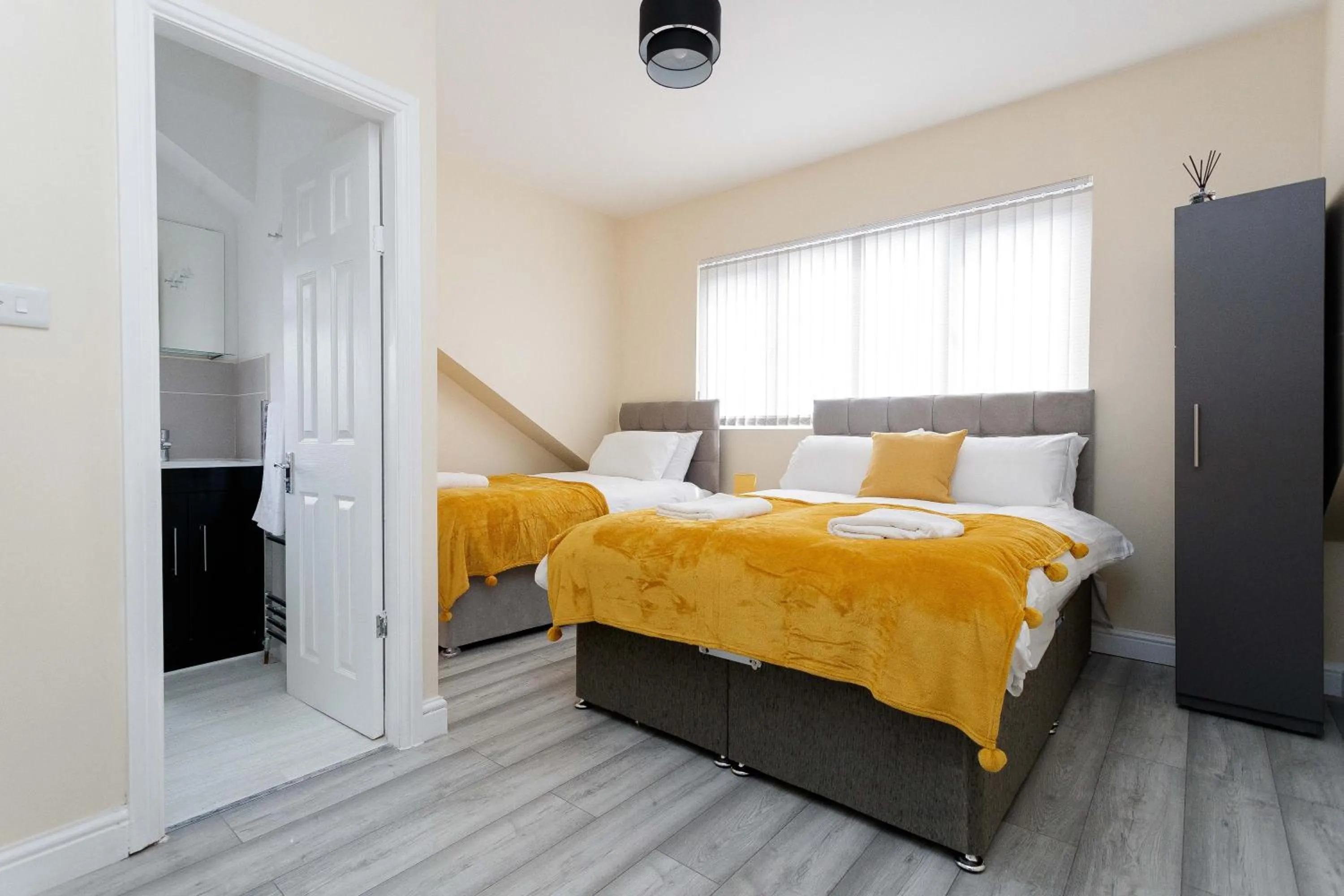 Bedroom in Calvin House Apartments