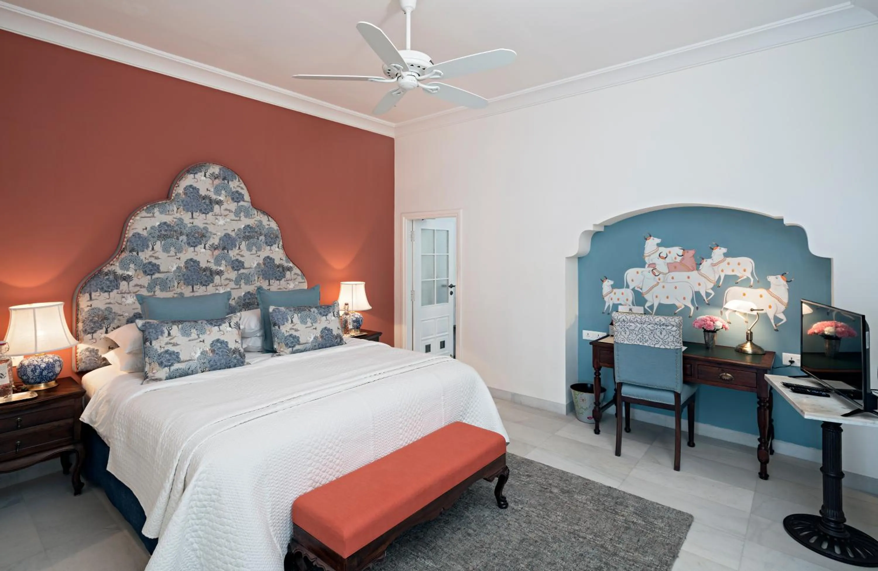 Photo of the whole room, Bed in The Rohet House