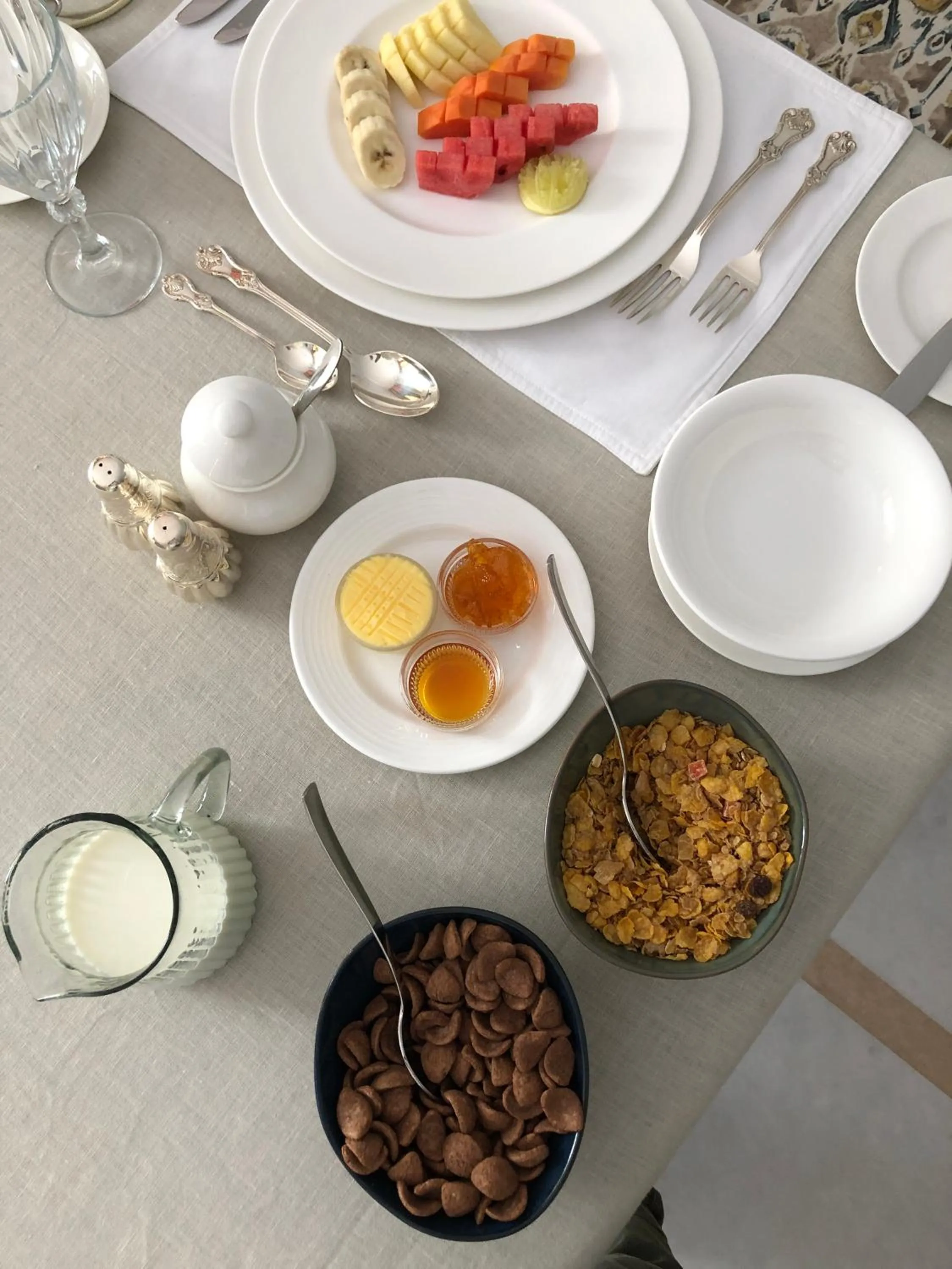 Breakfast in The Rohet House