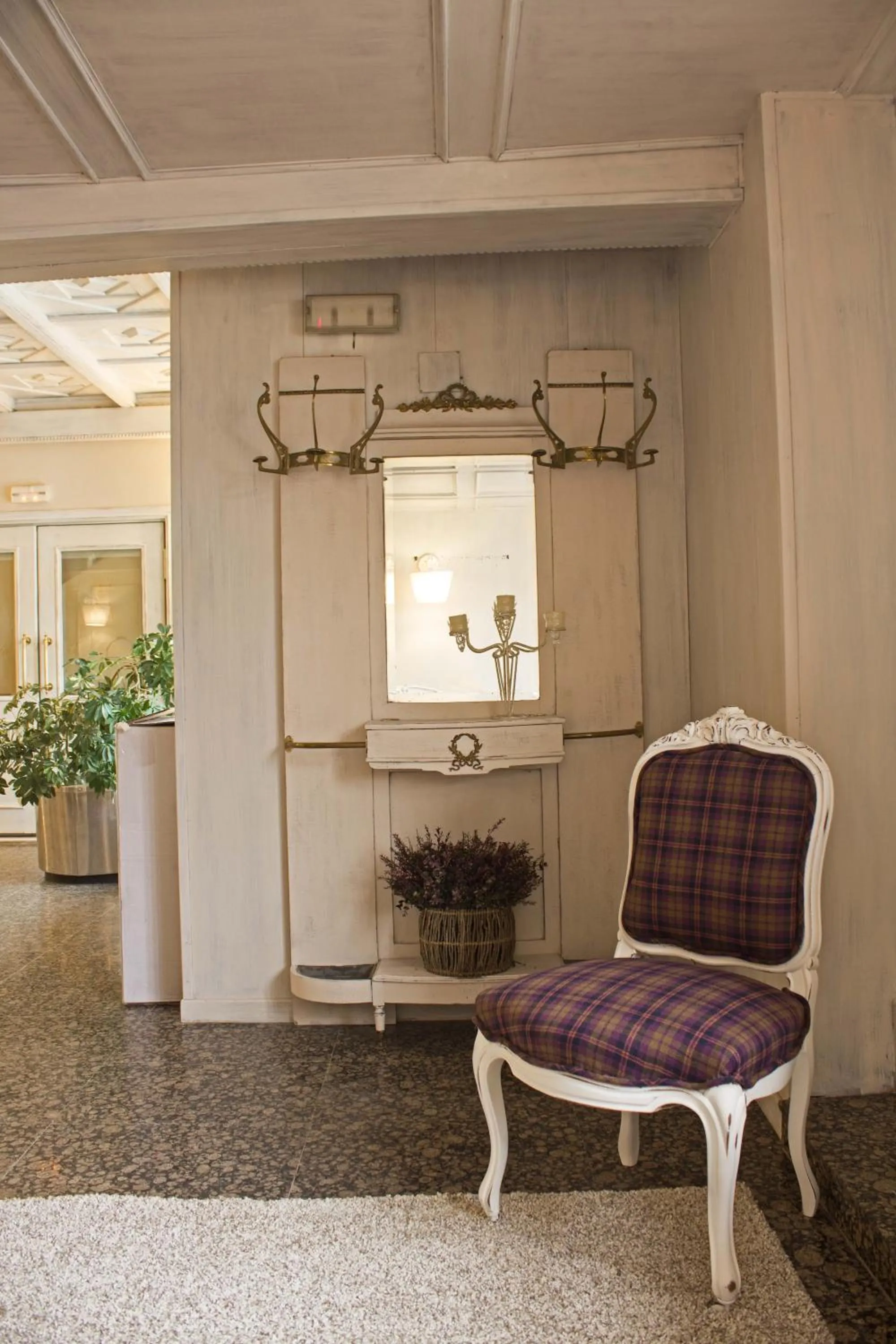 Seating area in Ares Hotel